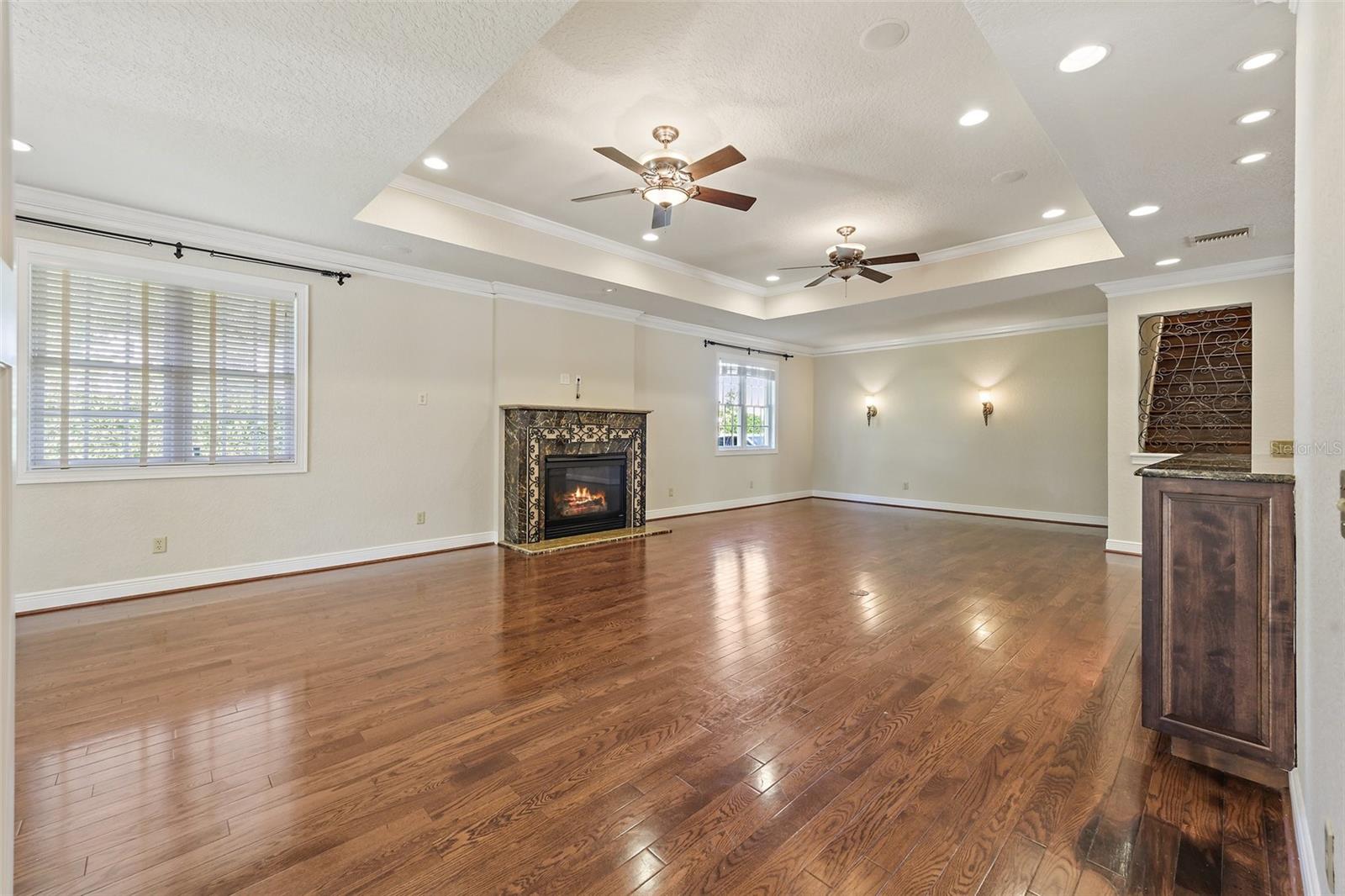 Image 22 of 52 For 1701 Walnut Avenue