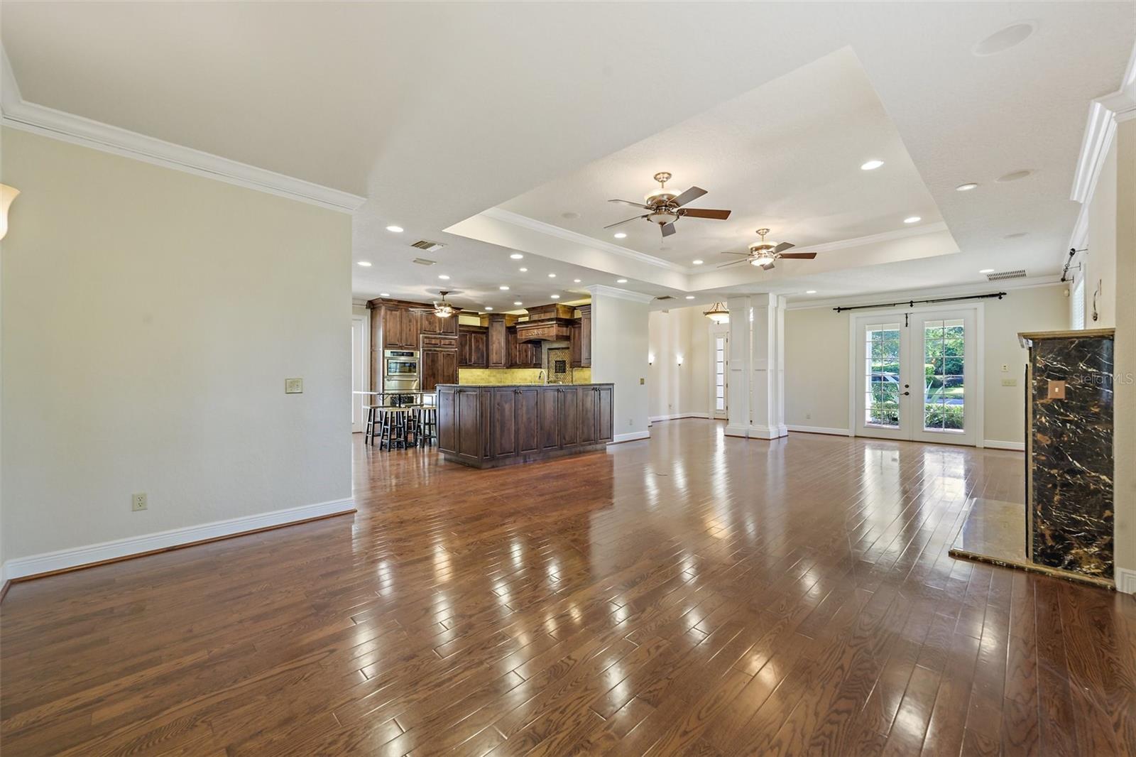 Image 23 of 52 For 1701 Walnut Avenue