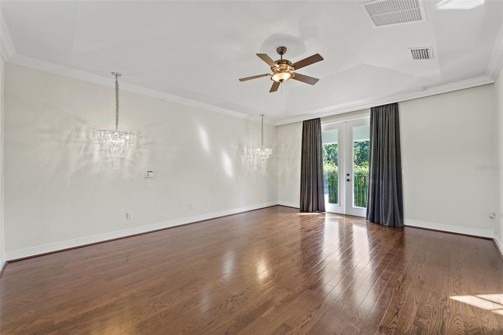 Image 25 of 52 For 1701 Walnut Avenue