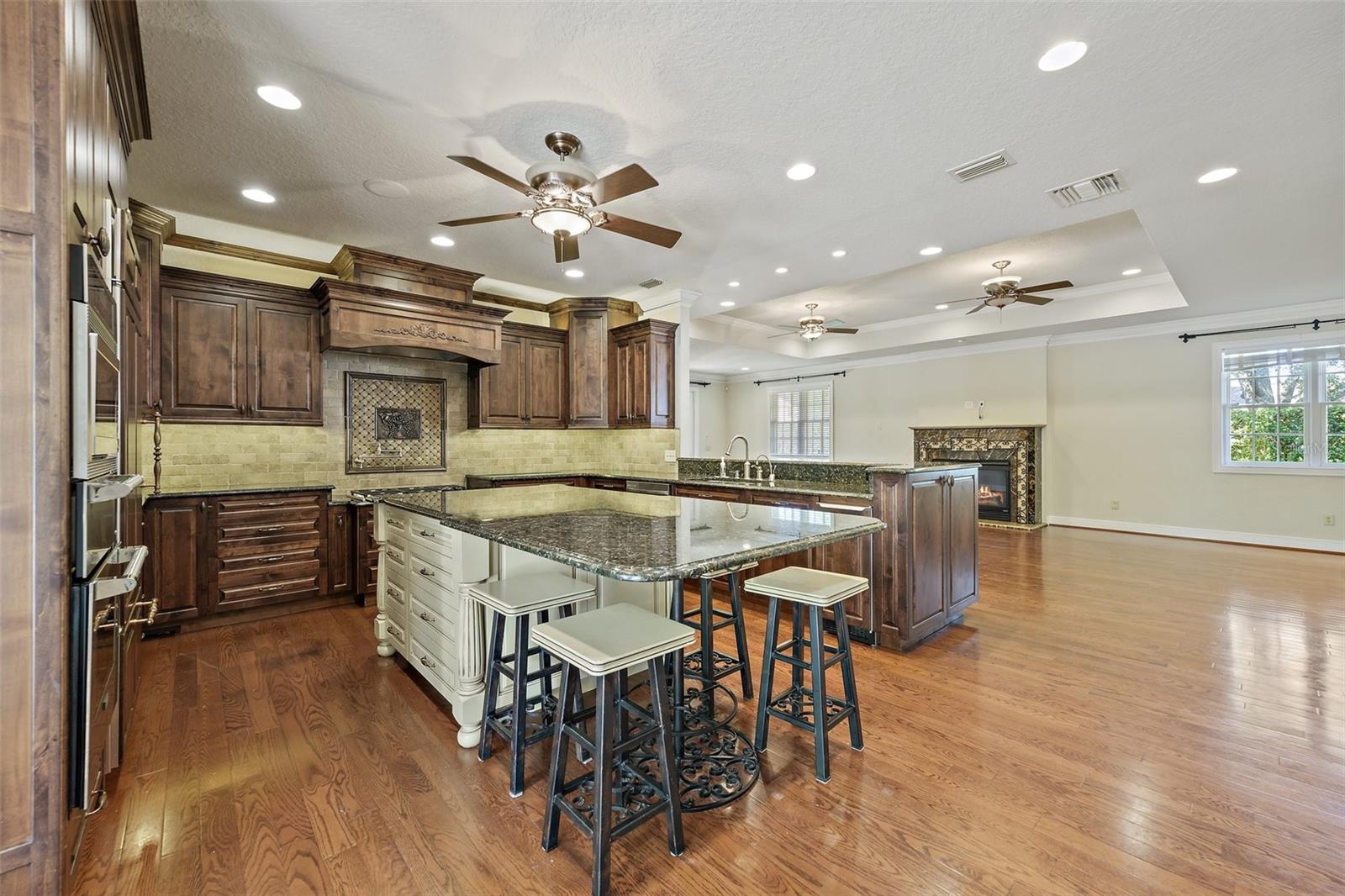 Image 29 of 52 For 1701 Walnut Avenue