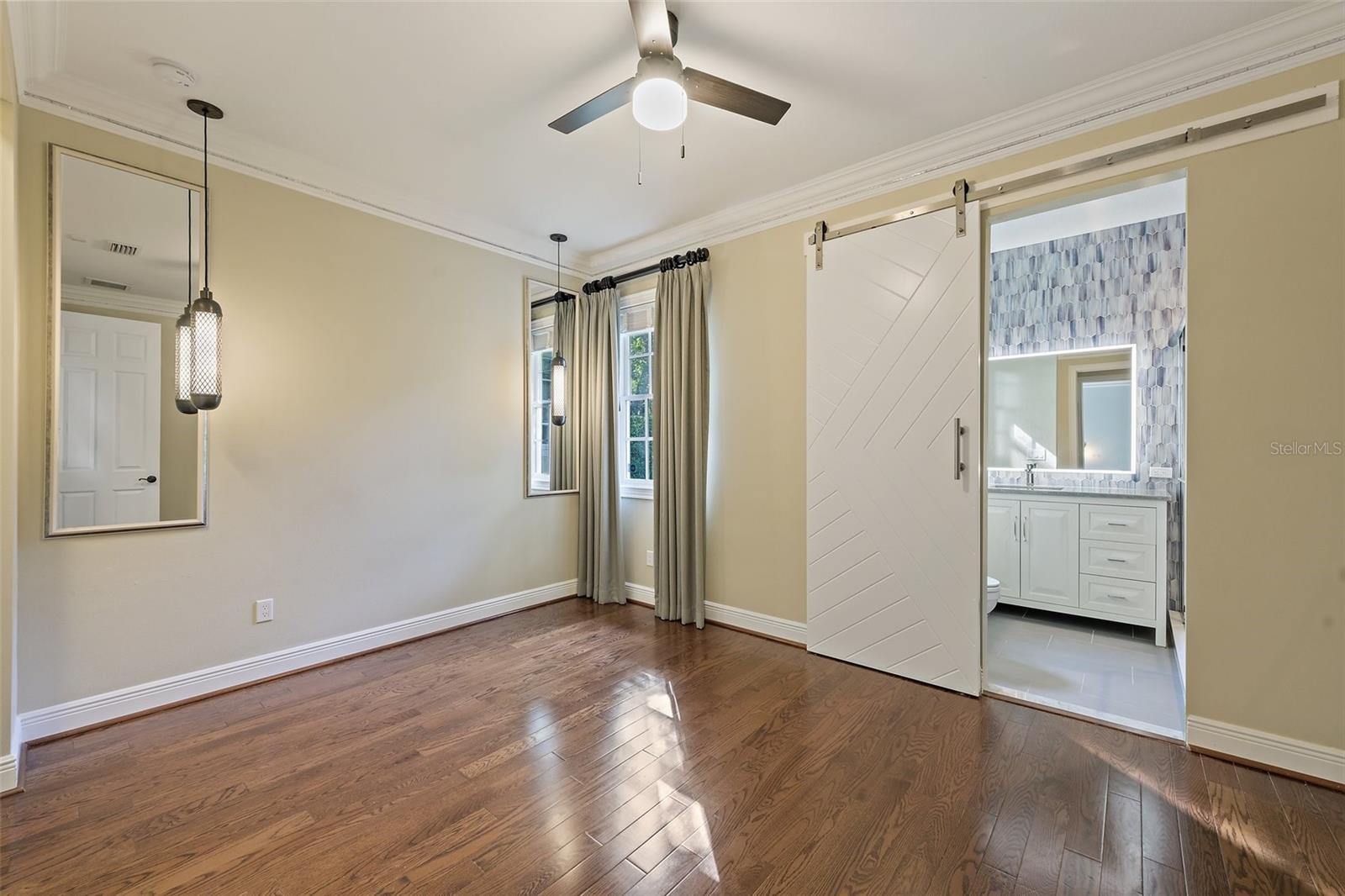 Image 3 of 52 For 1701 Walnut Avenue