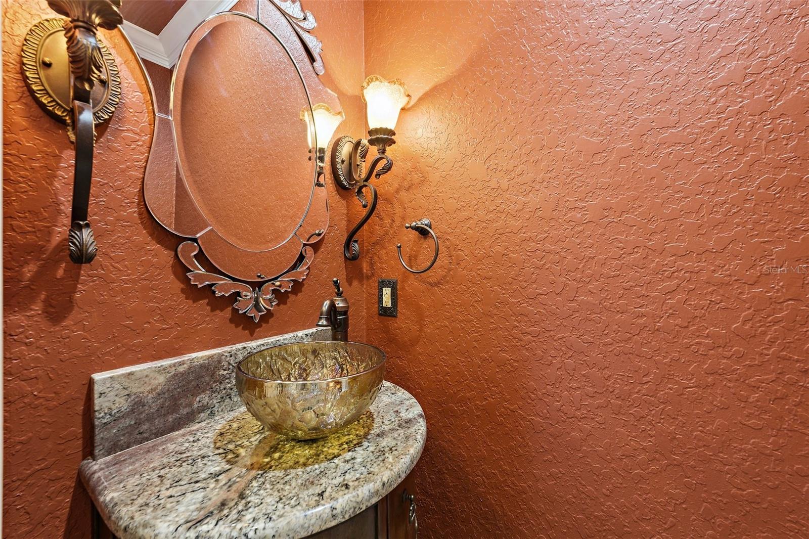 Image 36 of 52 For 1701 Walnut Avenue