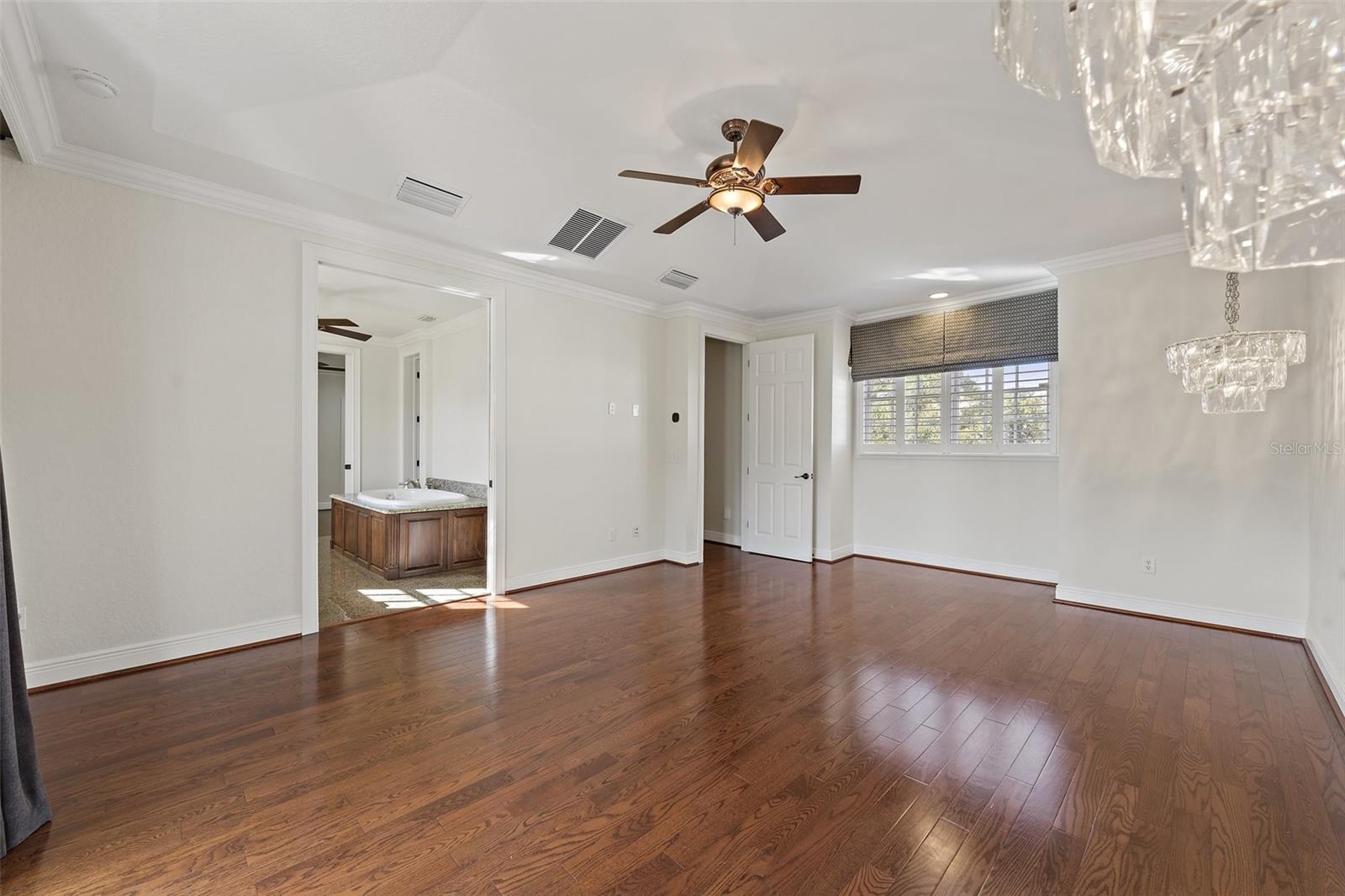 Image 37 of 52 For 1701 Walnut Avenue