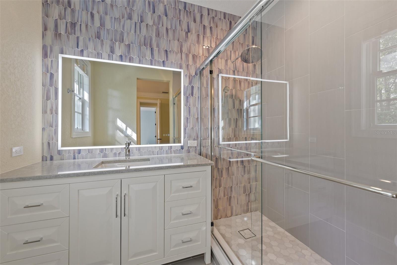 Image 5 of 52 For 1701 Walnut Avenue