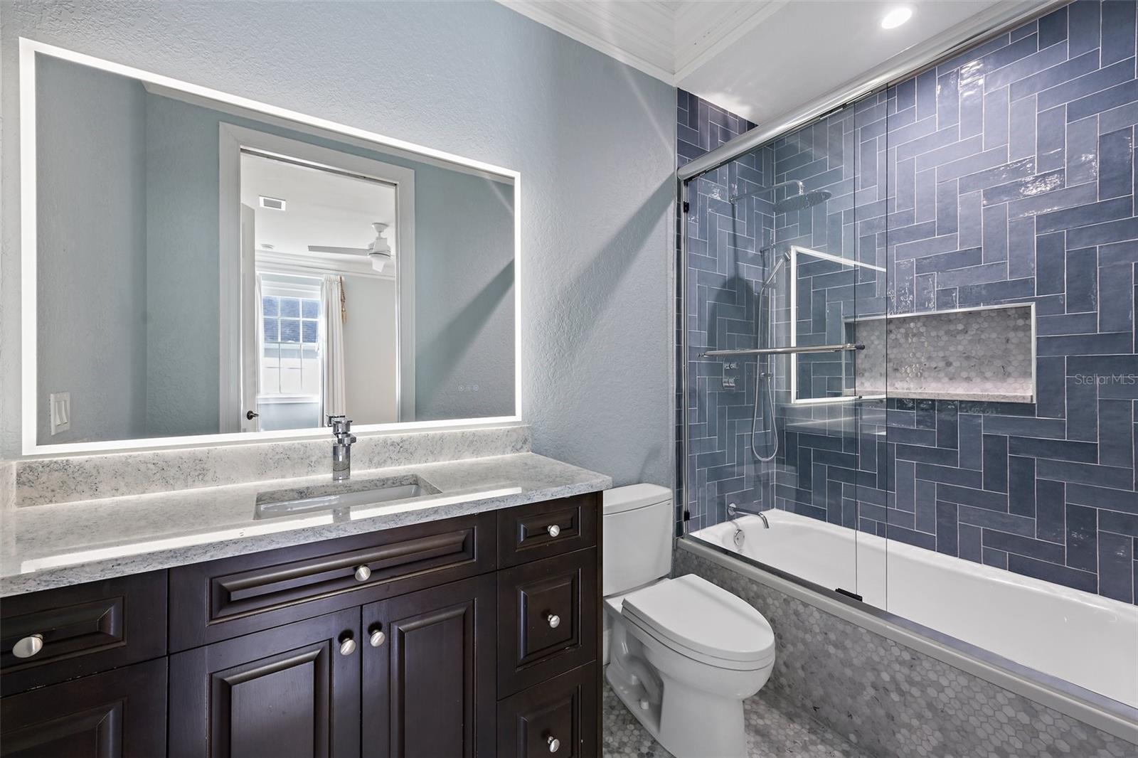 Image 8 of 52 For 1701 Walnut Avenue