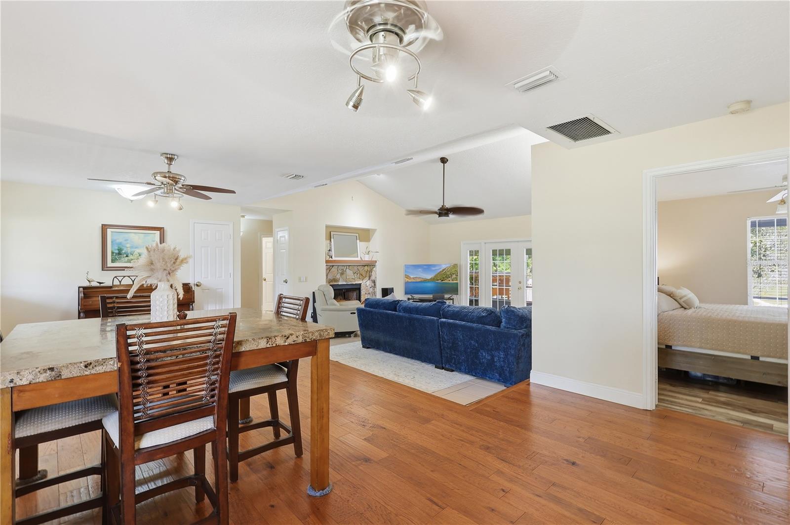 Listing photo id 8 for 1261 Fullers Cross Road