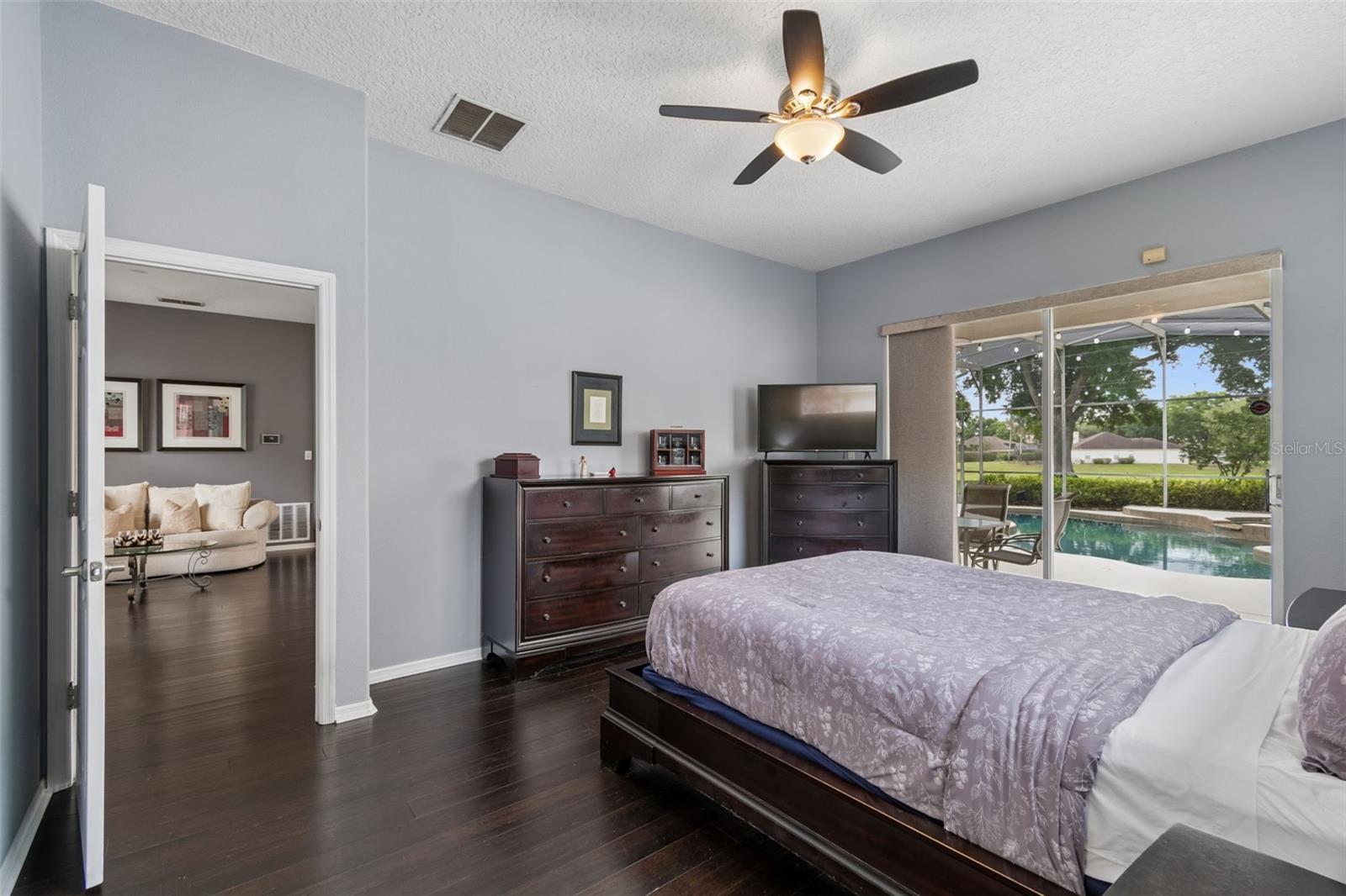 Image 26 of 65 For 10240 Pointview Court