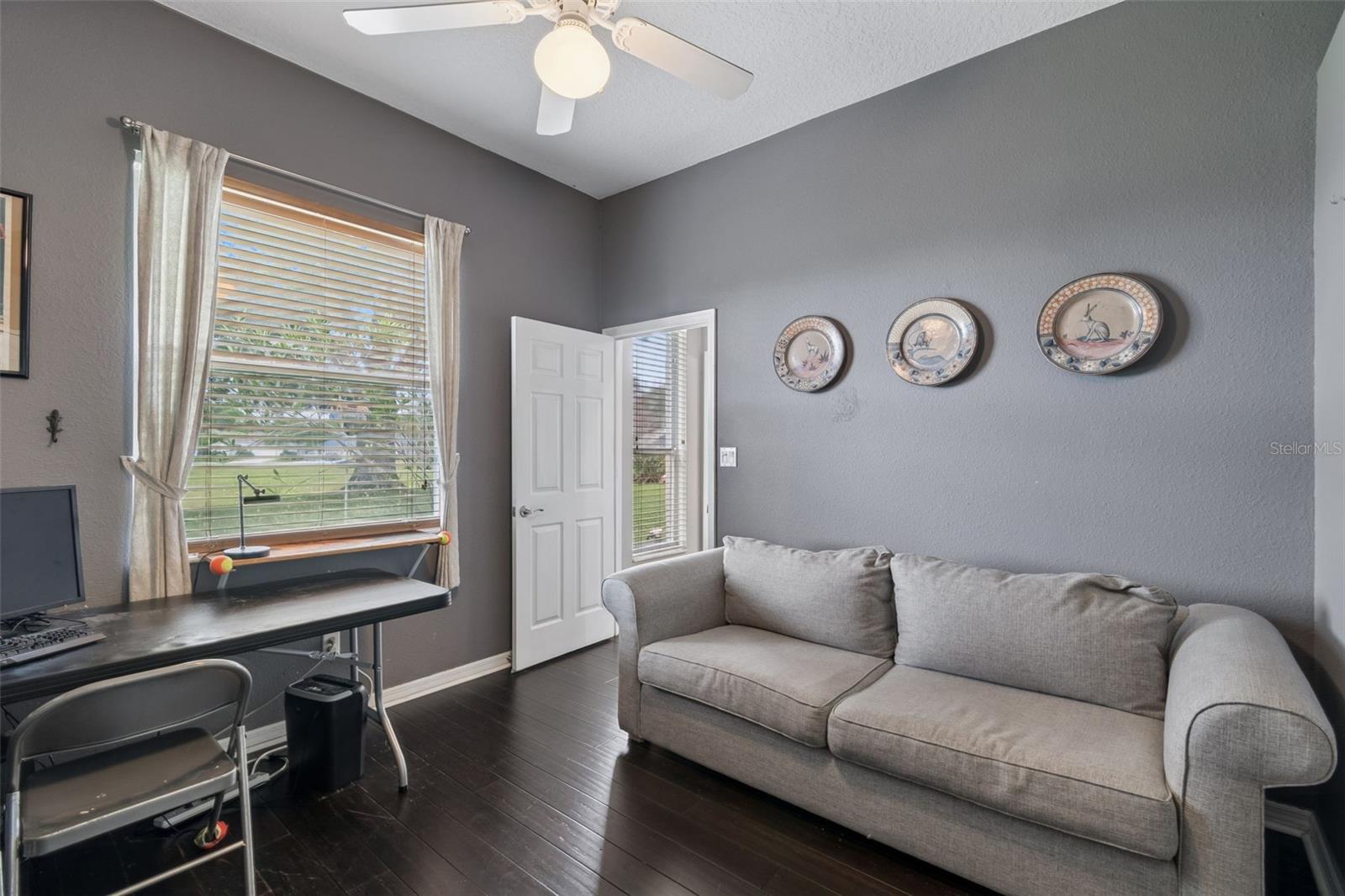 Image 39 of 65 For 10240 Pointview Court