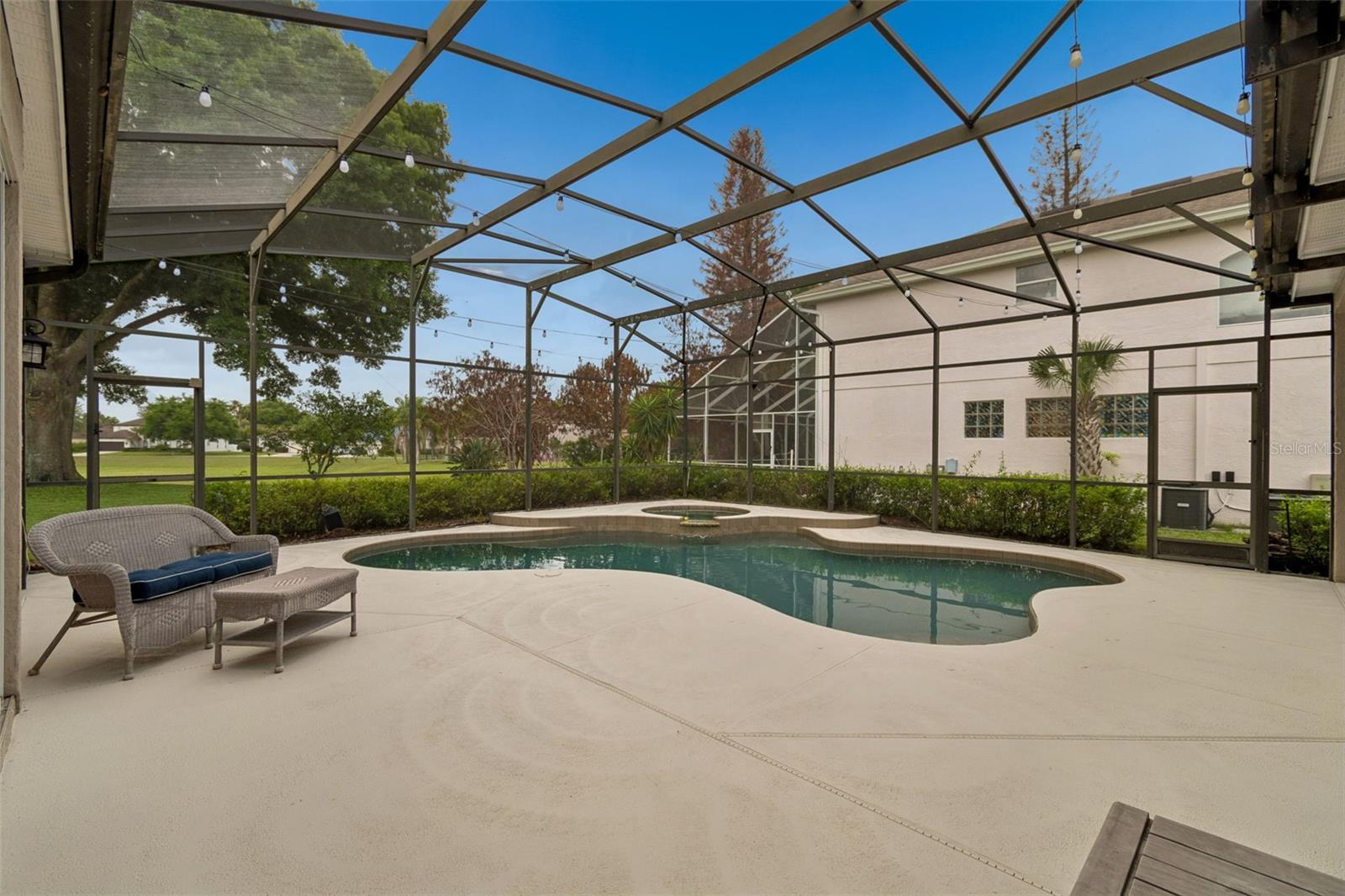 Image 47 of 65 For 10240 Pointview Court