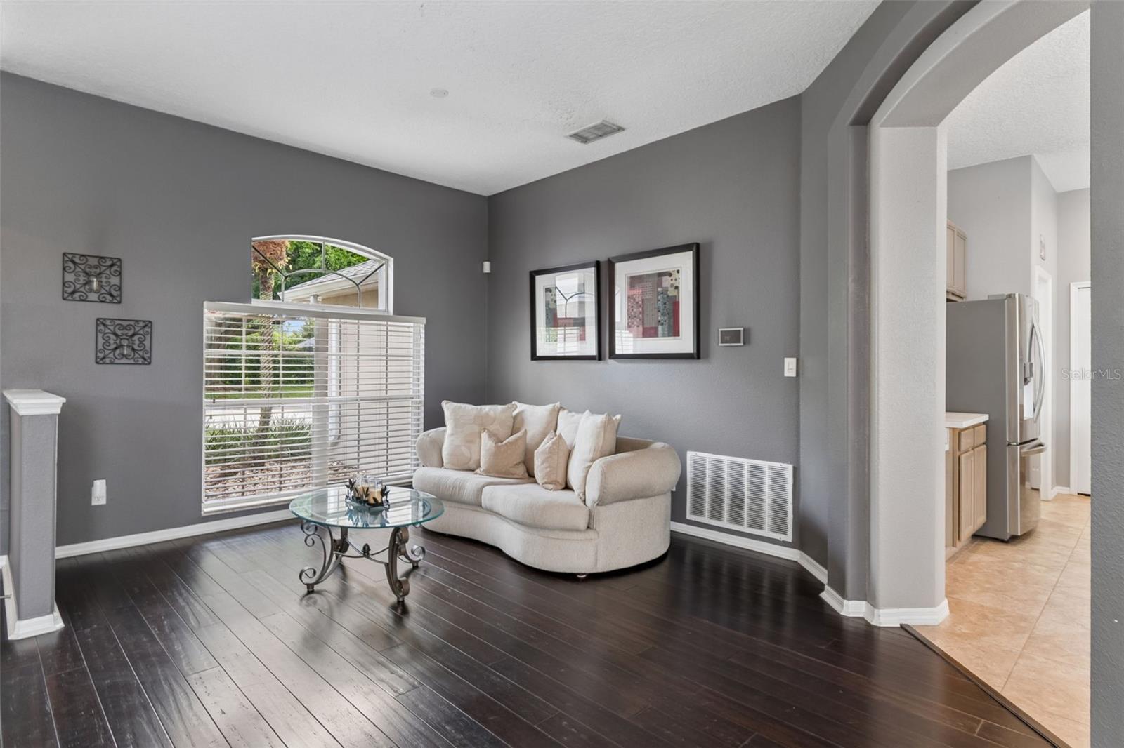 Image 6 of 65 For 10240 Pointview Court