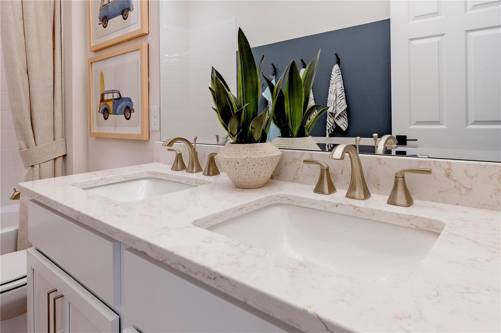 Image 21 of 27 For 209 Station Lane