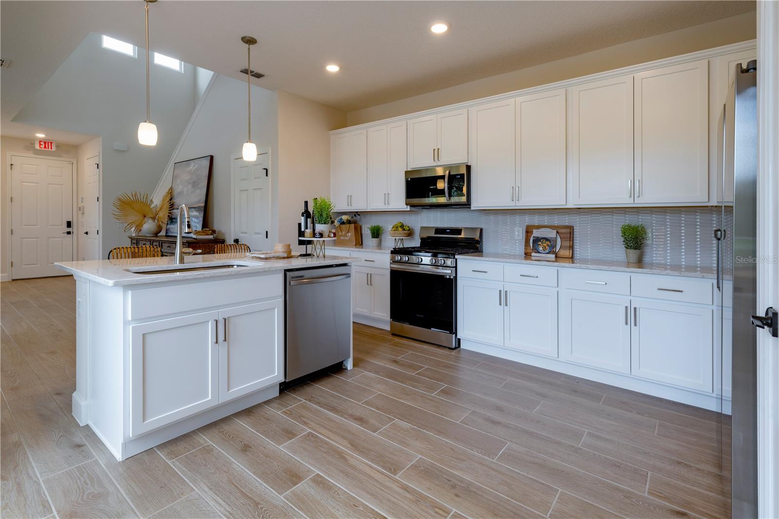 Image 8 of 27 For 209 Station Lane