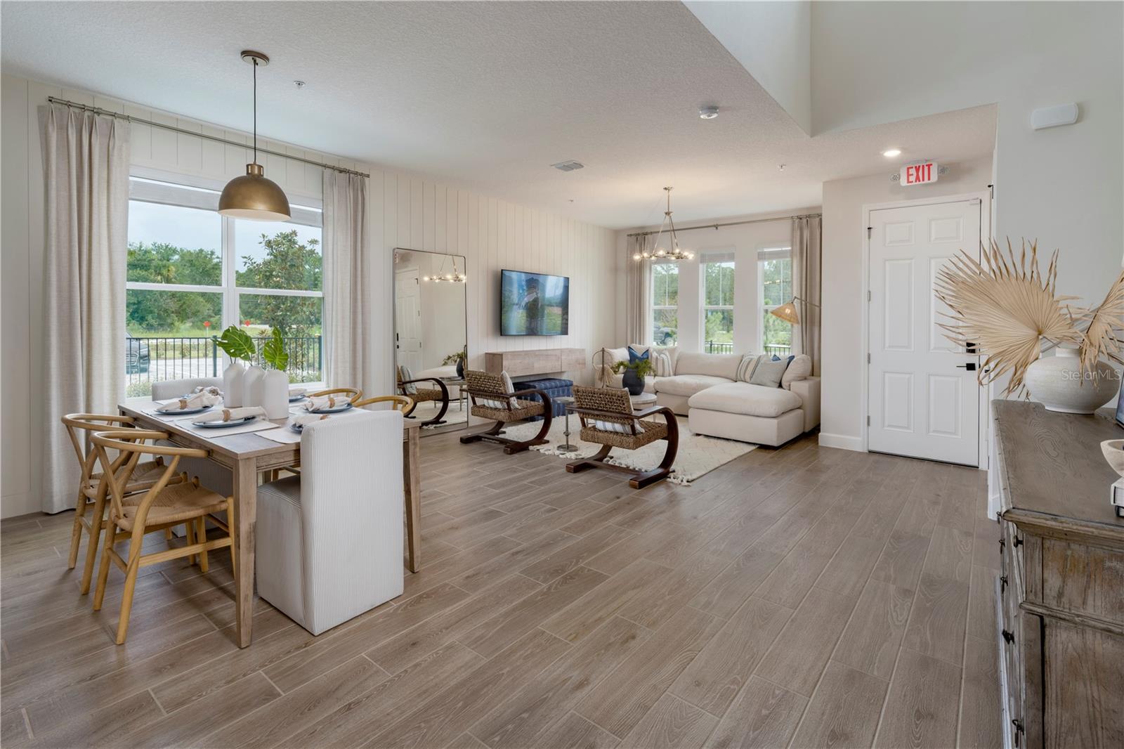 Image 9 of 27 For 209 Station Lane