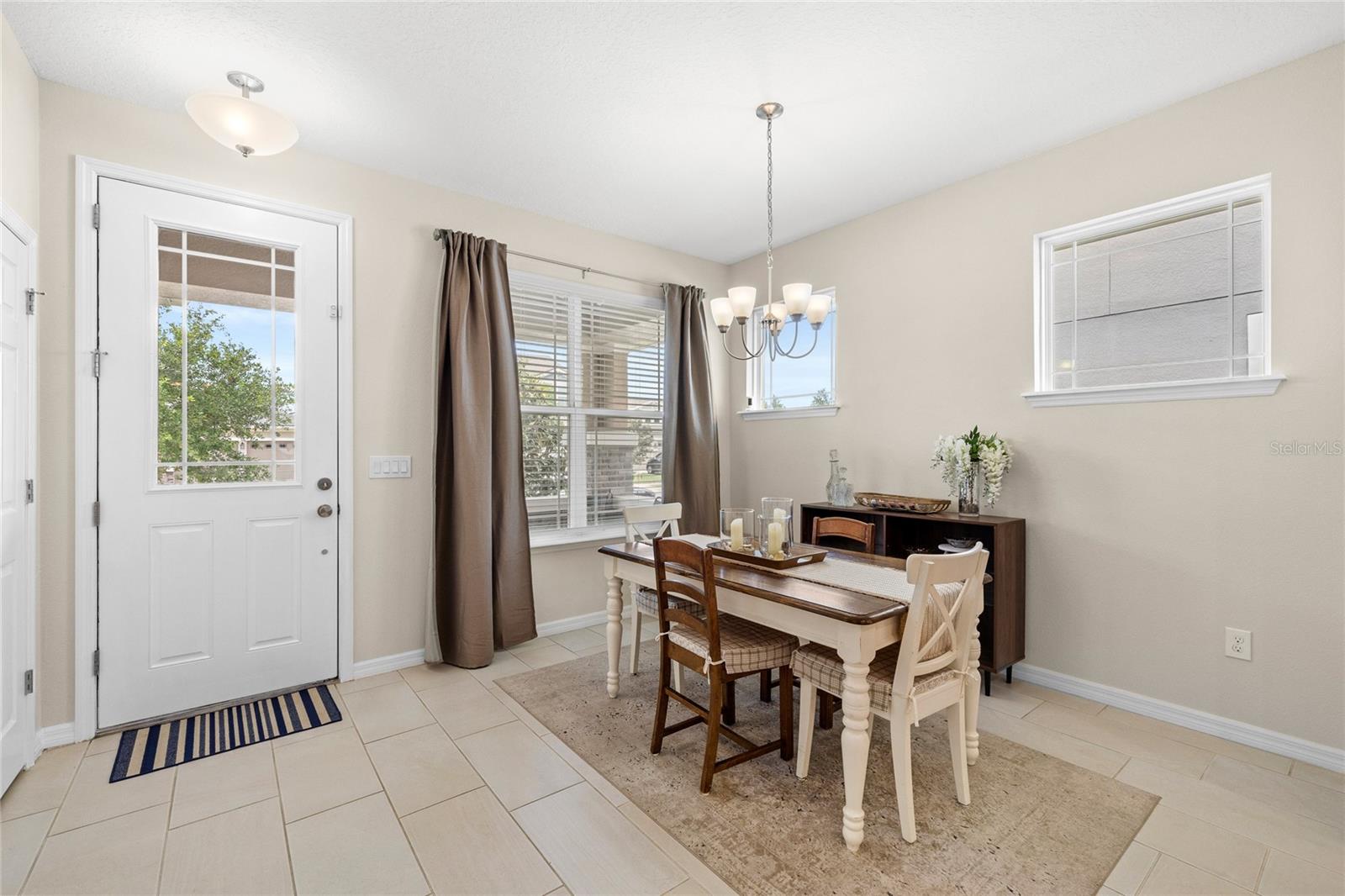 Image 11 of 56 For 16716 Wingspread Loop