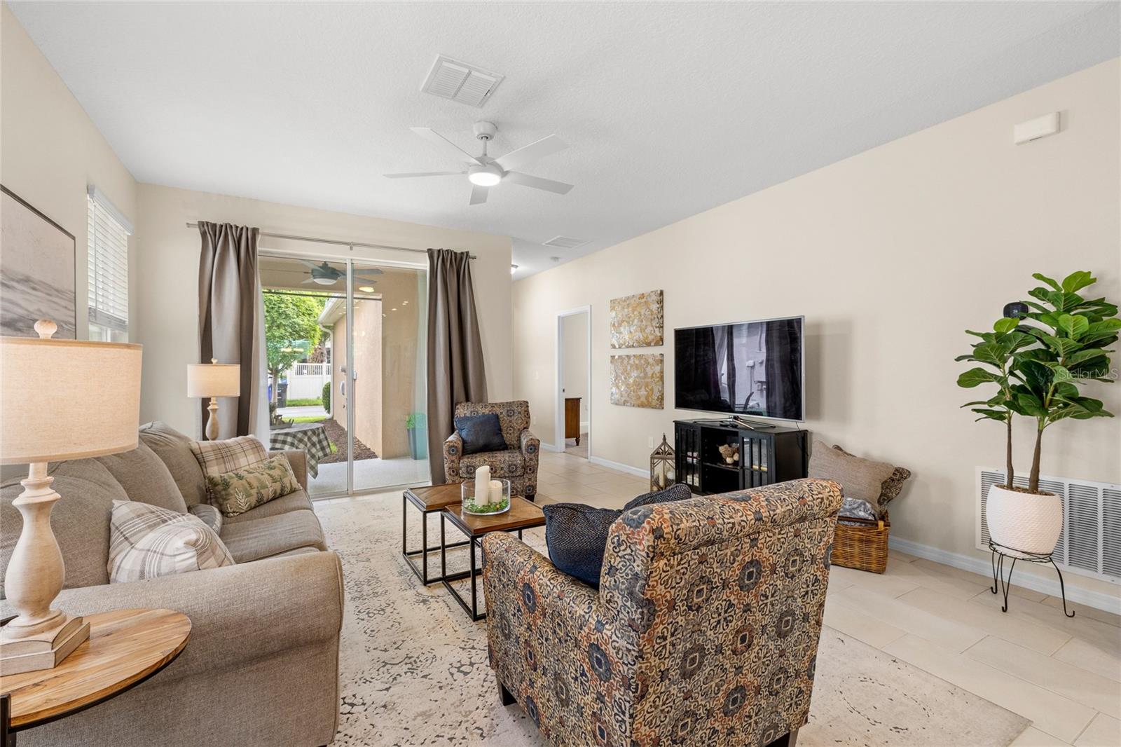 Image 15 of 56 For 16716 Wingspread Loop