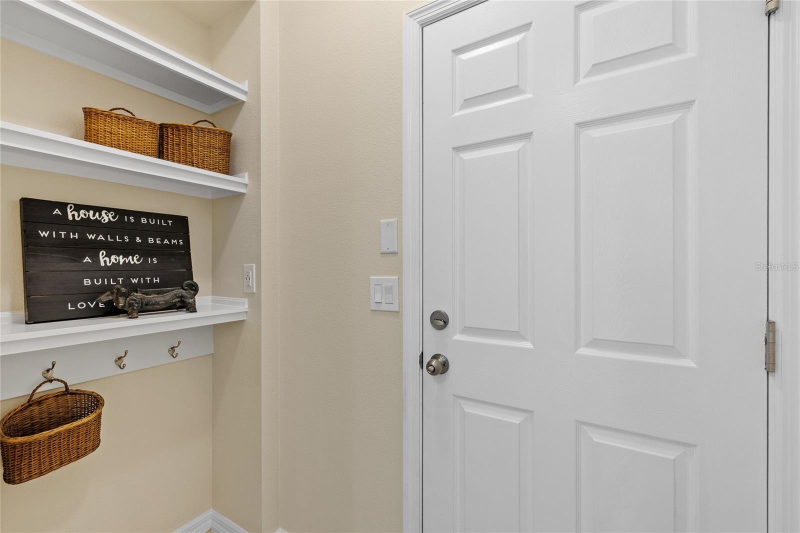 Image 30 of 56 For 16716 Wingspread Loop