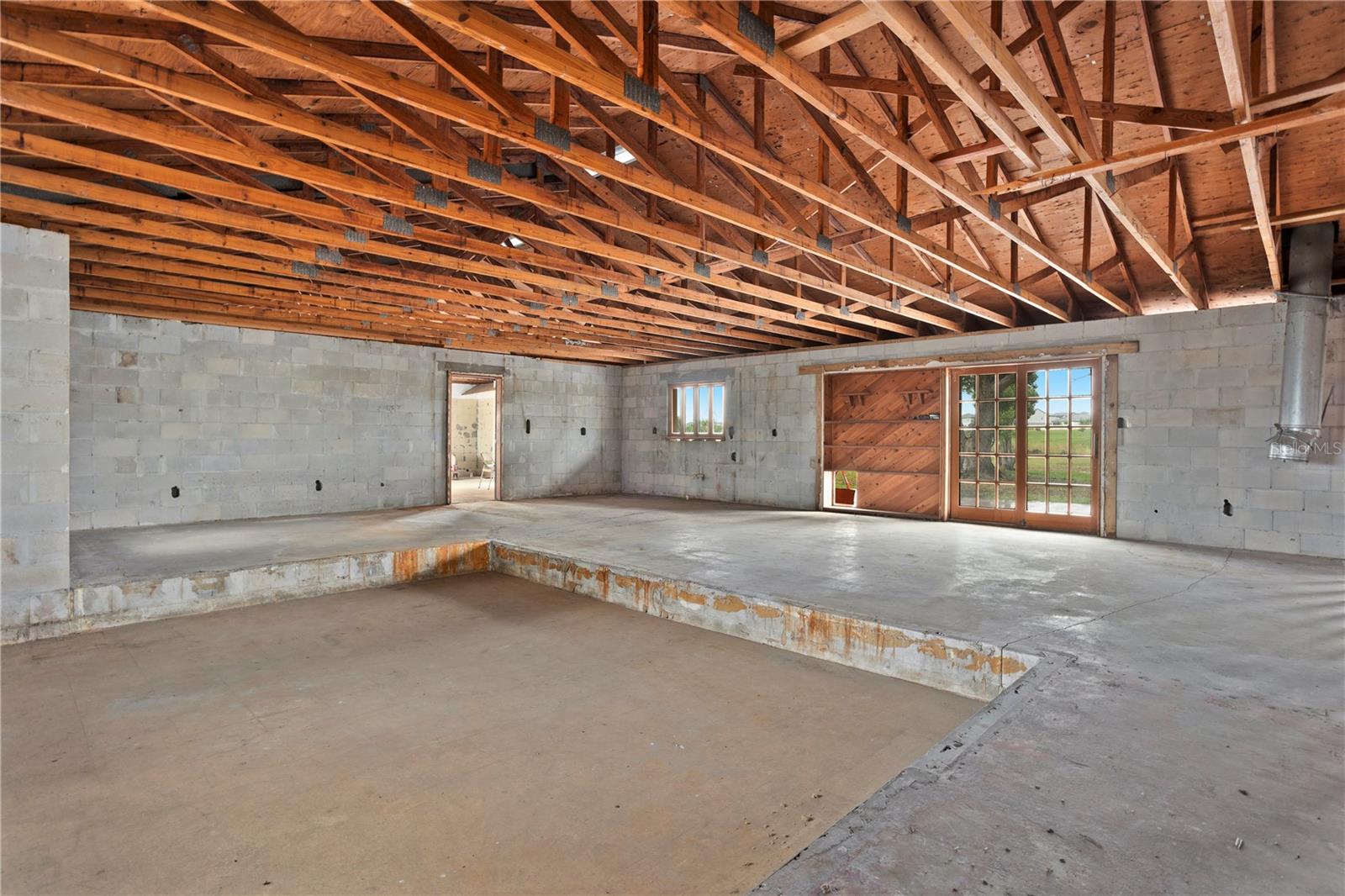 Image 23 of 38 For 17425 Lake Ingram Road