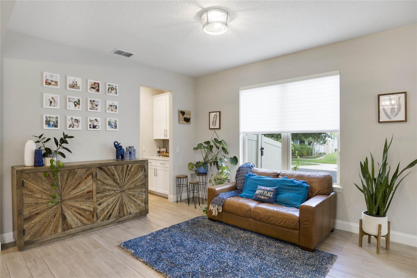 Image 10 of 46 For 8414 Vivaro Isle Way