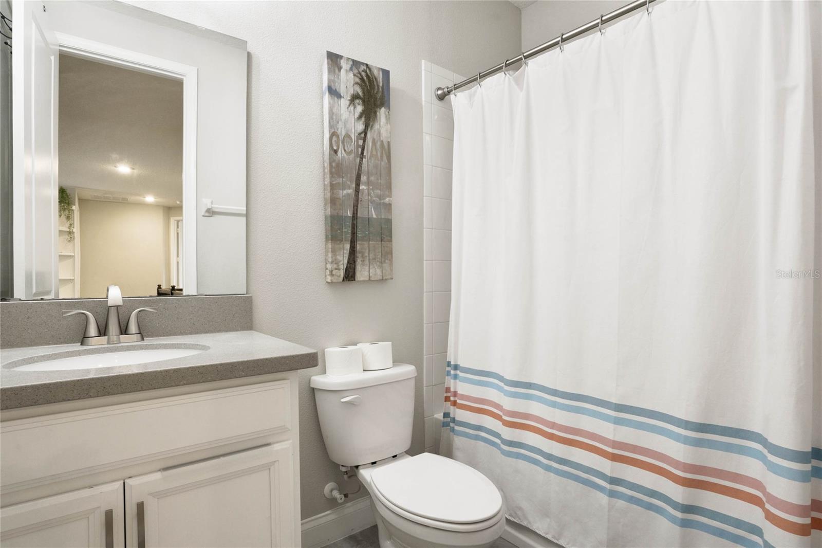 Image 32 of 46 For 8414 Vivaro Isle Way