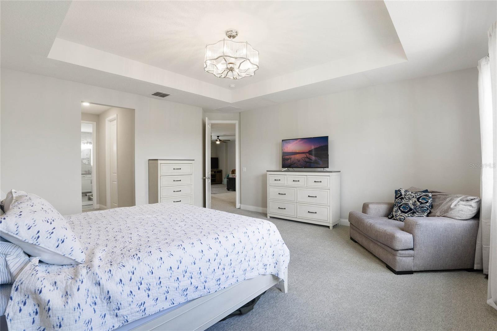 Image 40 of 46 For 8414 Vivaro Isle Way