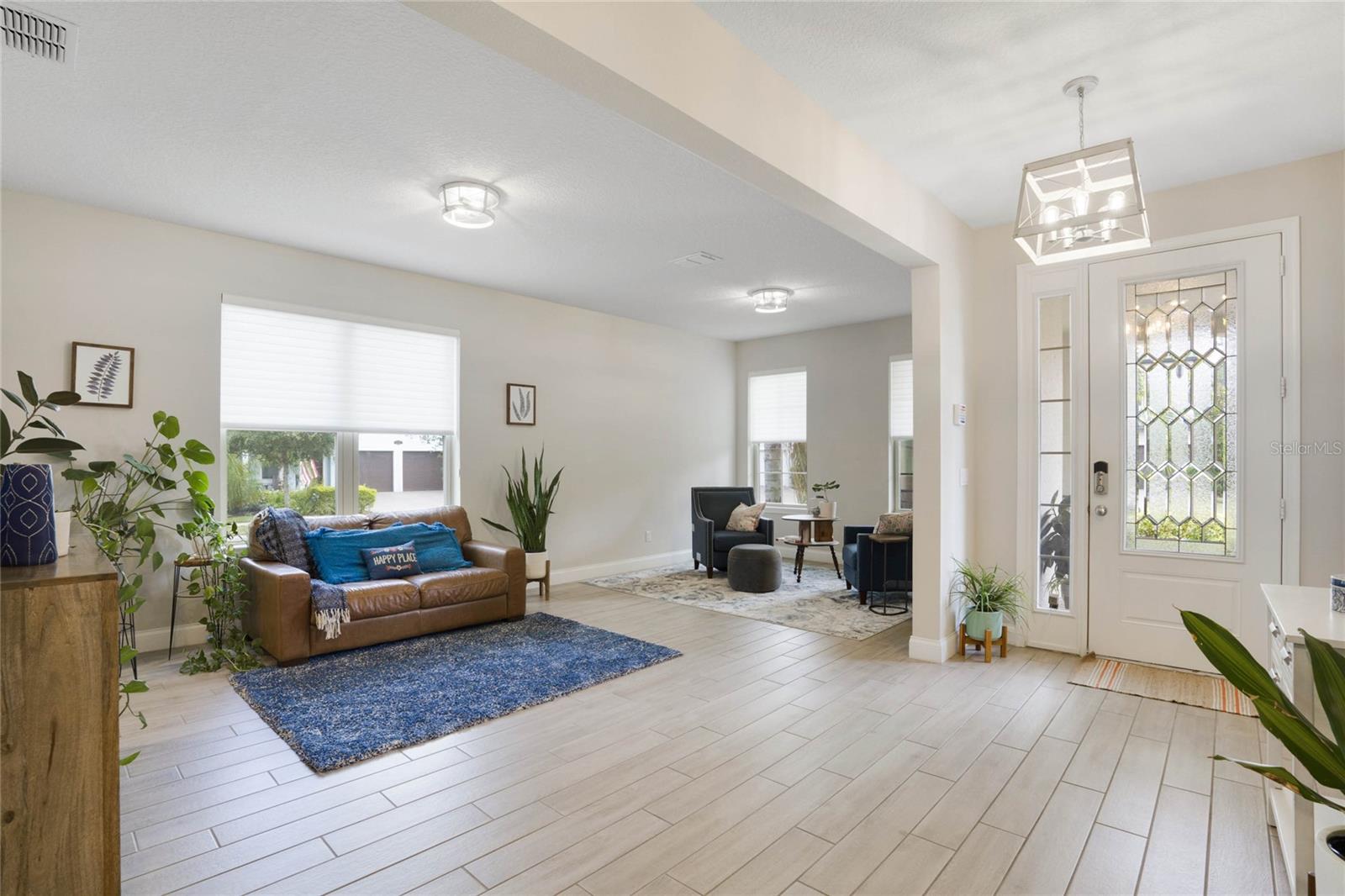 Image 7 of 46 For 8414 Vivaro Isle Way