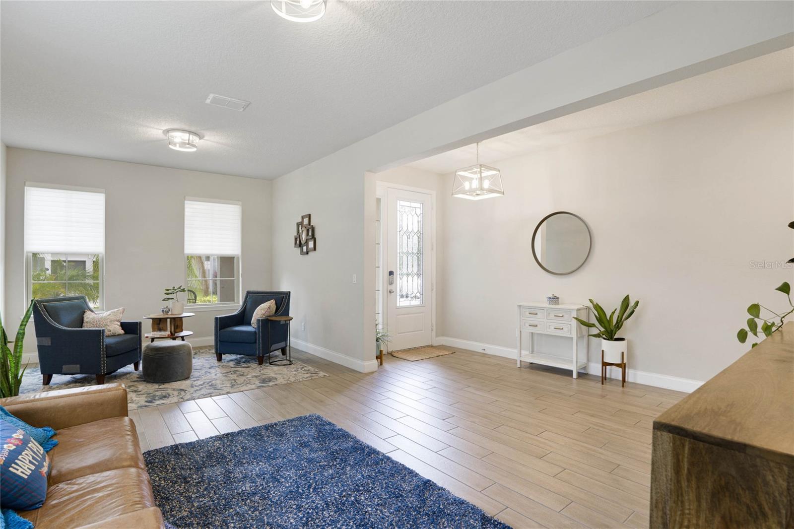 Image 8 of 46 For 8414 Vivaro Isle Way