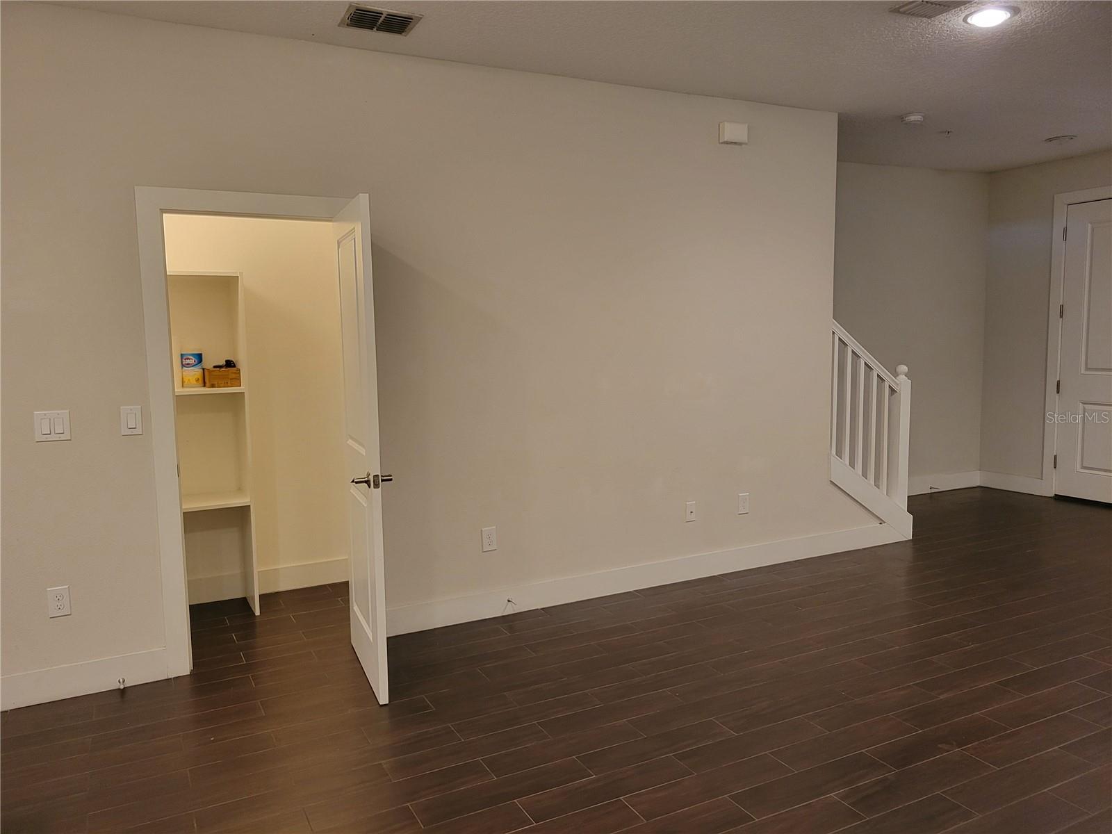 Image 13 of 33 For 1212 Bumby Avenue