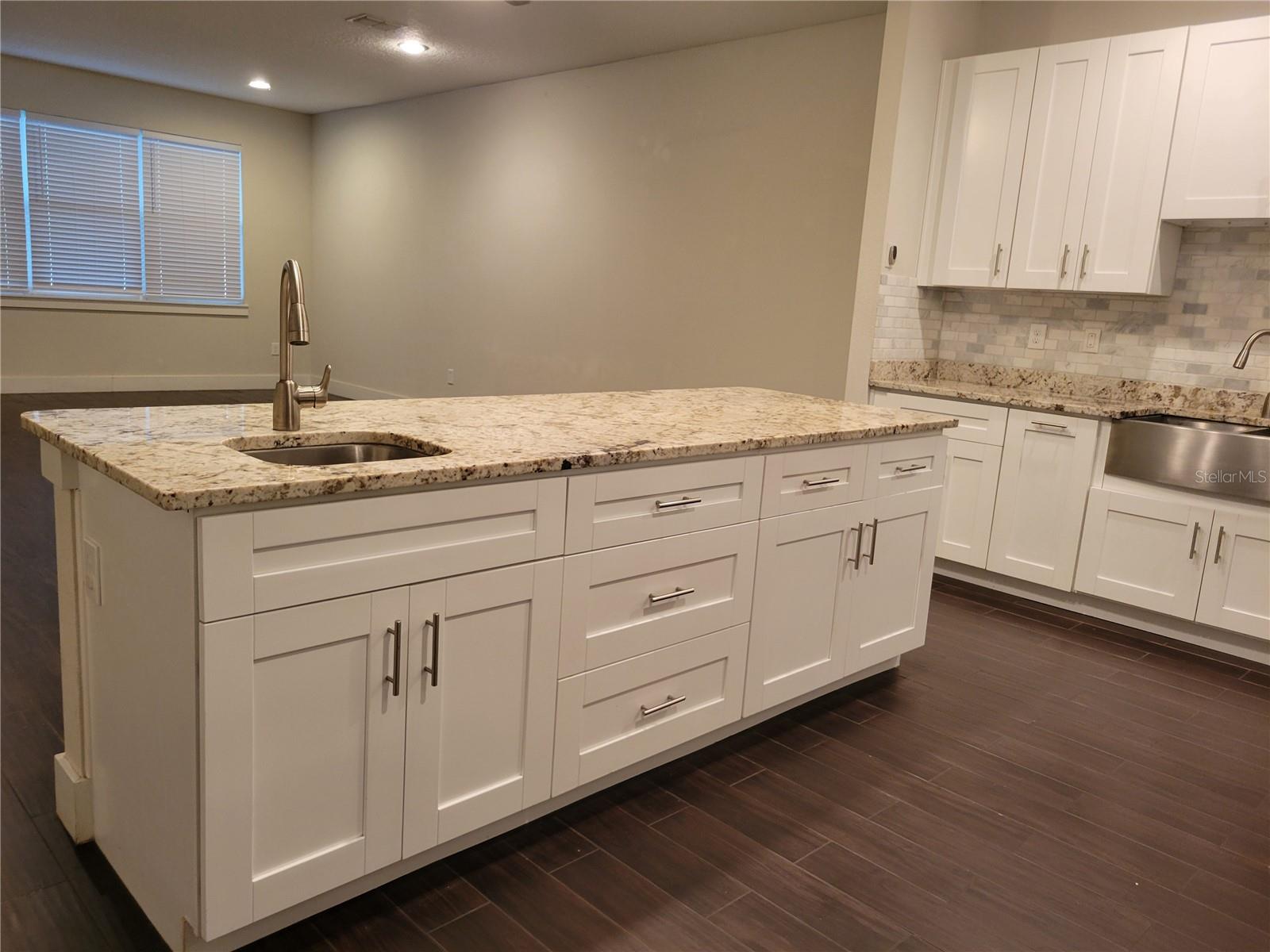 Image 5 of 33 For 1212 Bumby Avenue