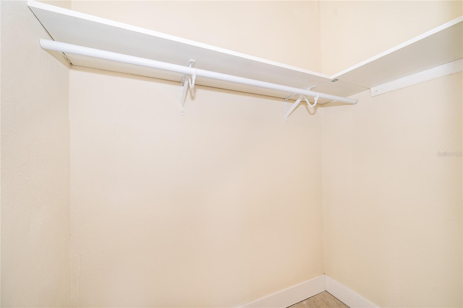 Image 11 of 14 For 601 Delaney Park Drive 2