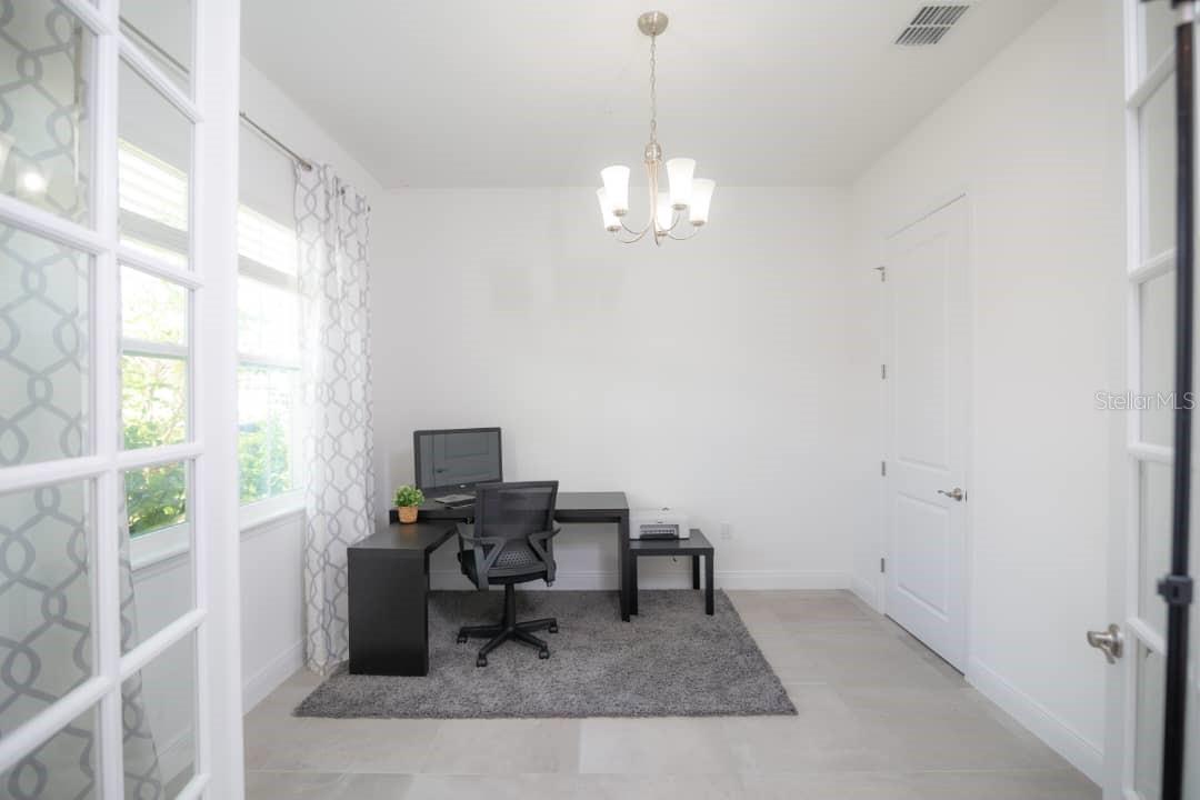 Image 11 of 30 For 15367 Gilligan Court