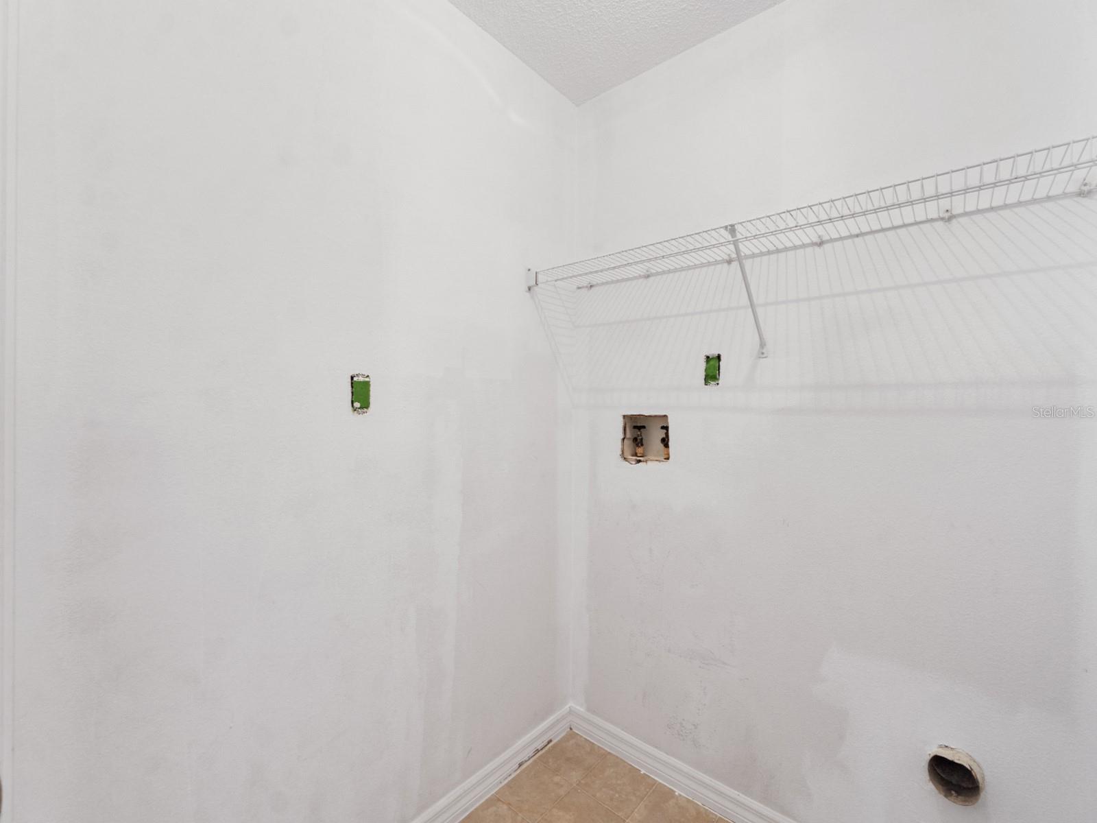 Image 19 of 40 For 16044 Magnolia Hill Street