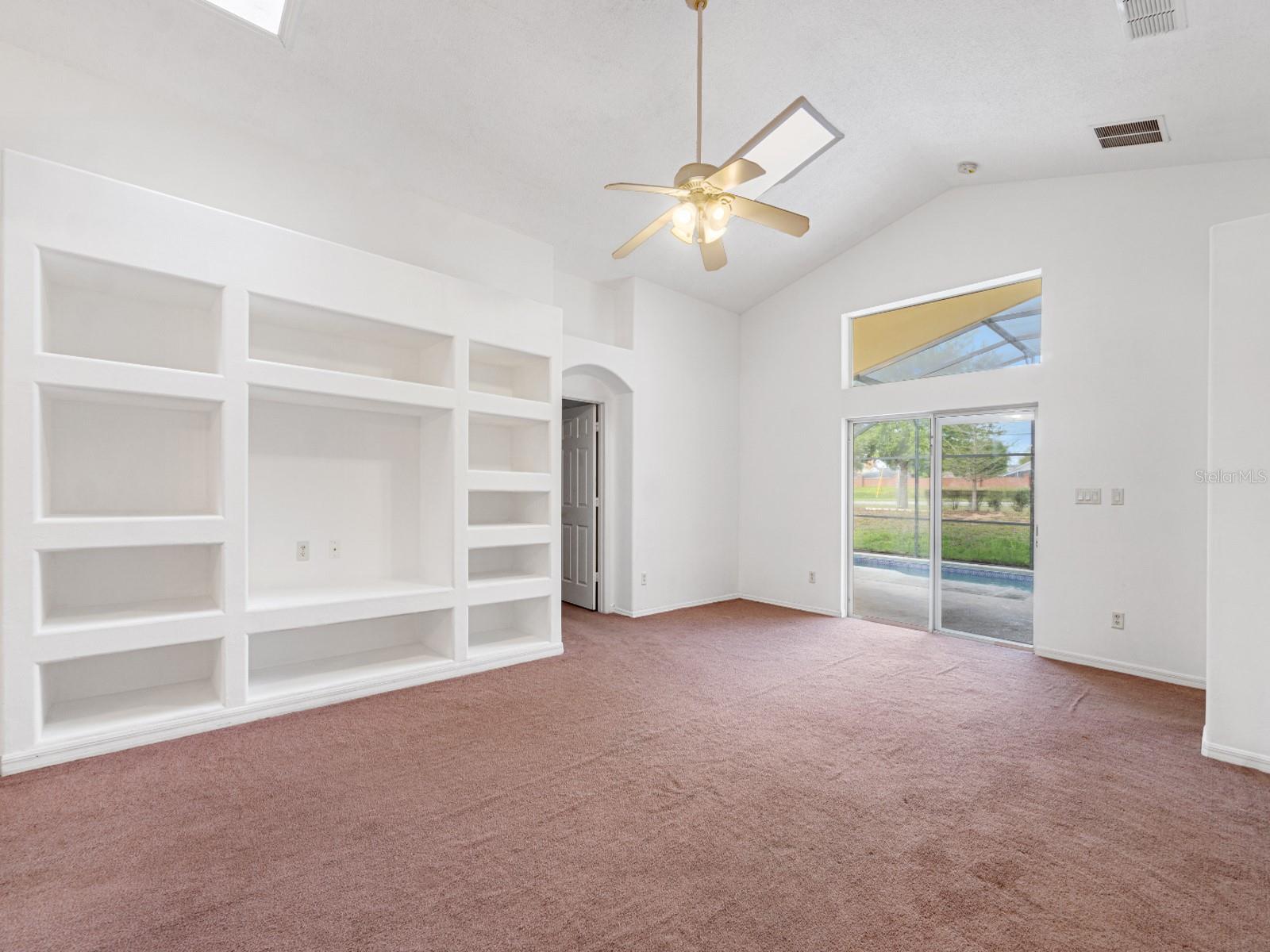 Image 20 of 40 For 16044 Magnolia Hill Street