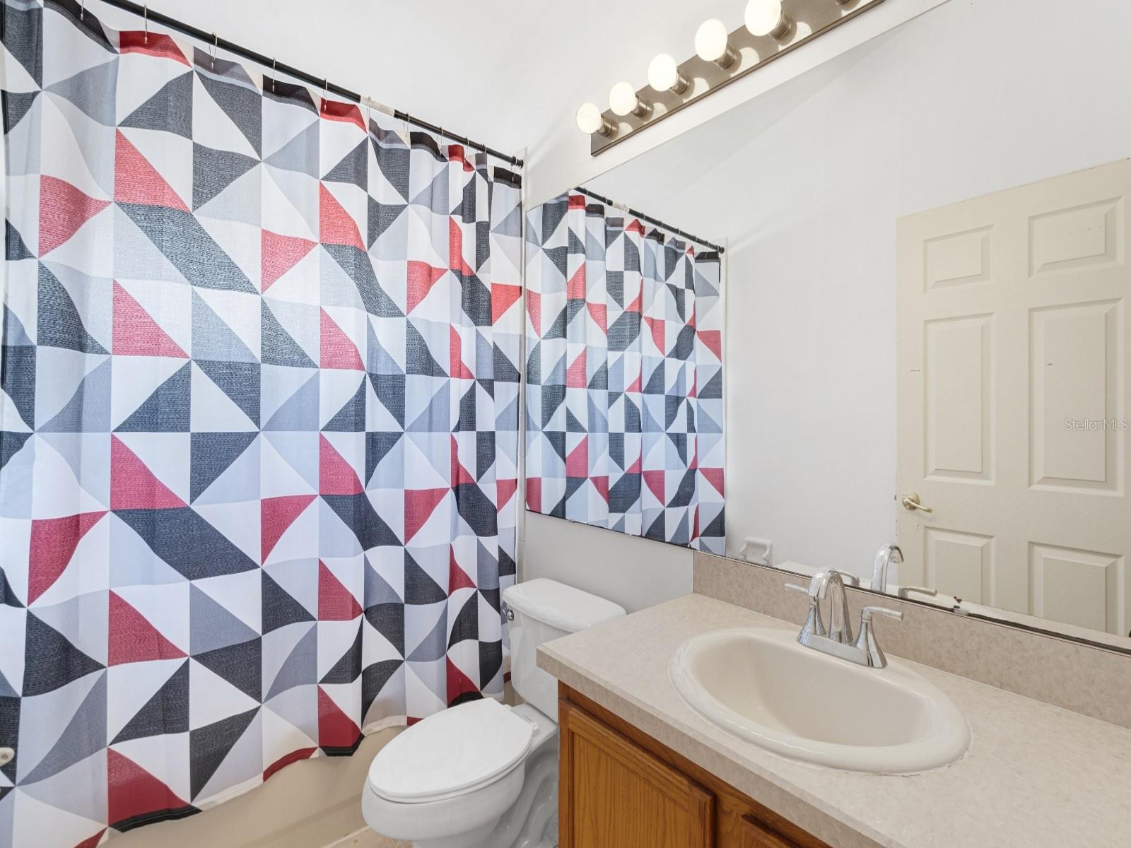 Image 25 of 40 For 16044 Magnolia Hill Street