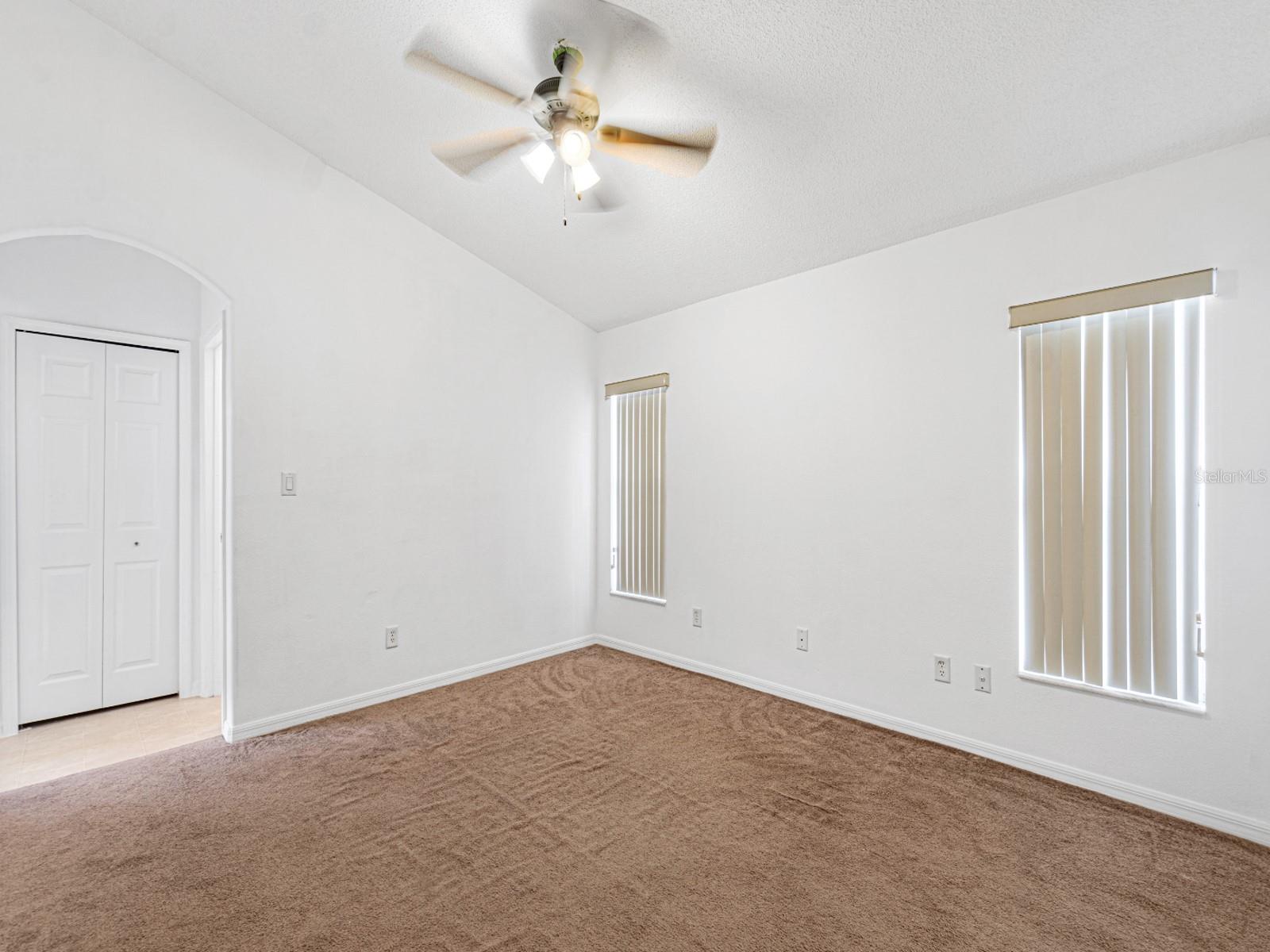 Image 26 of 40 For 16044 Magnolia Hill Street