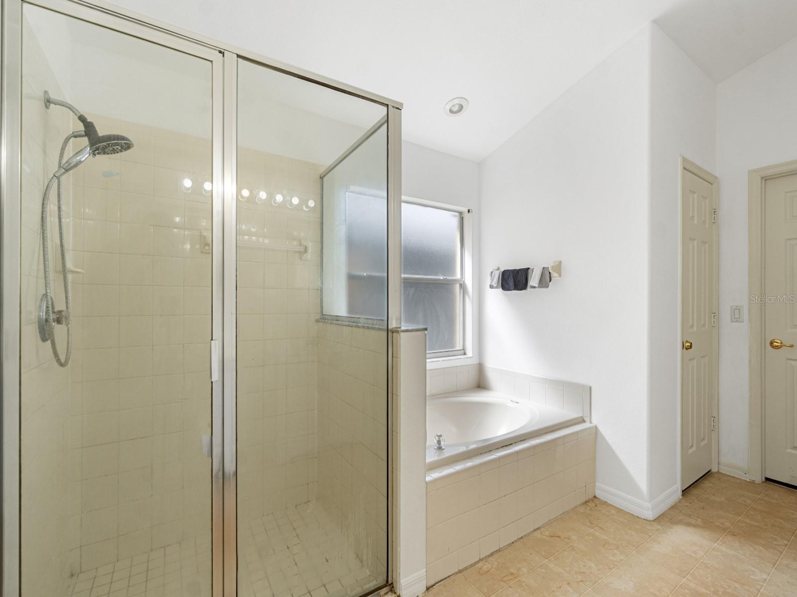 Image 32 of 40 For 16044 Magnolia Hill Street