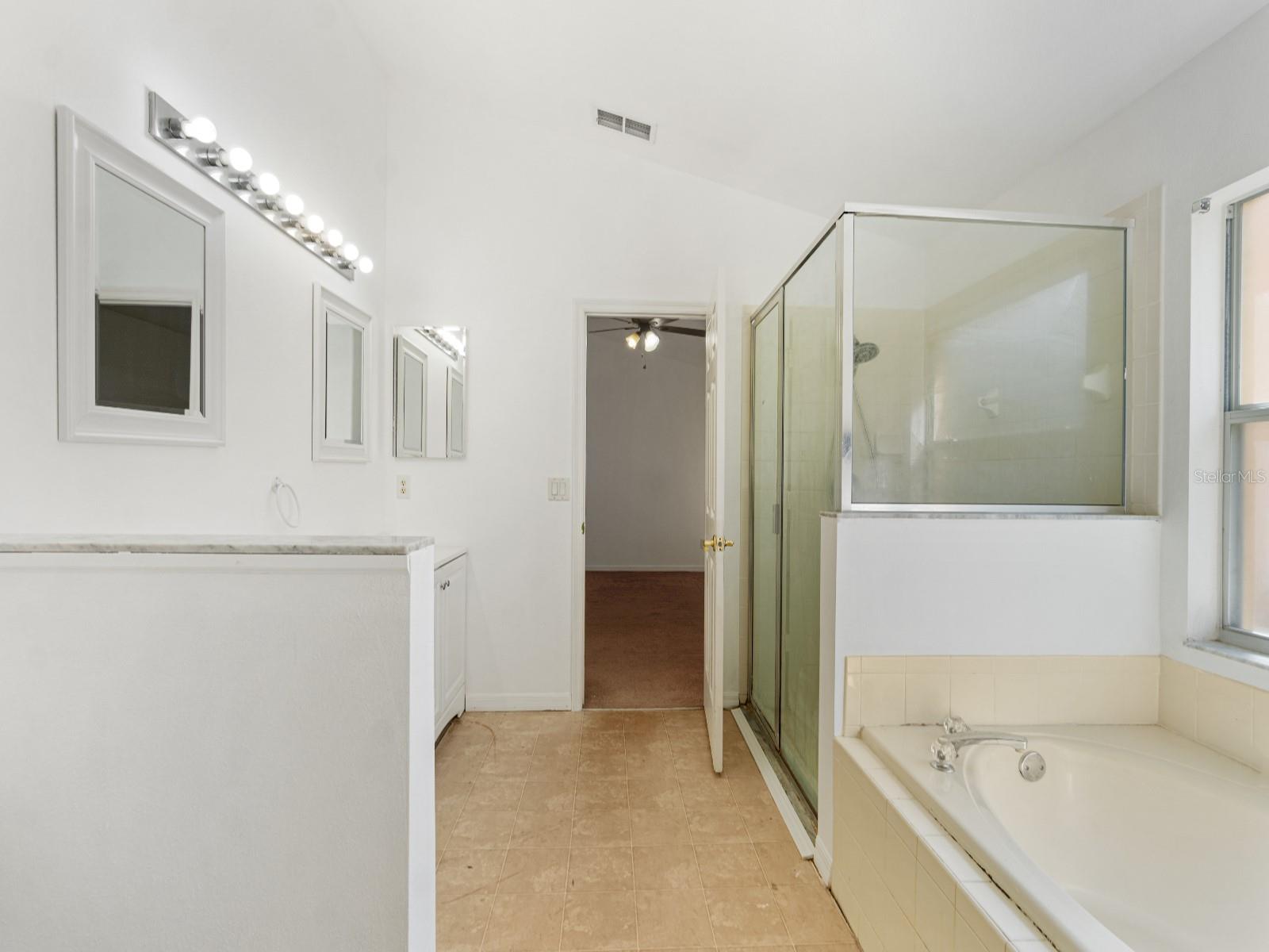 Image 34 of 40 For 16044 Magnolia Hill Street