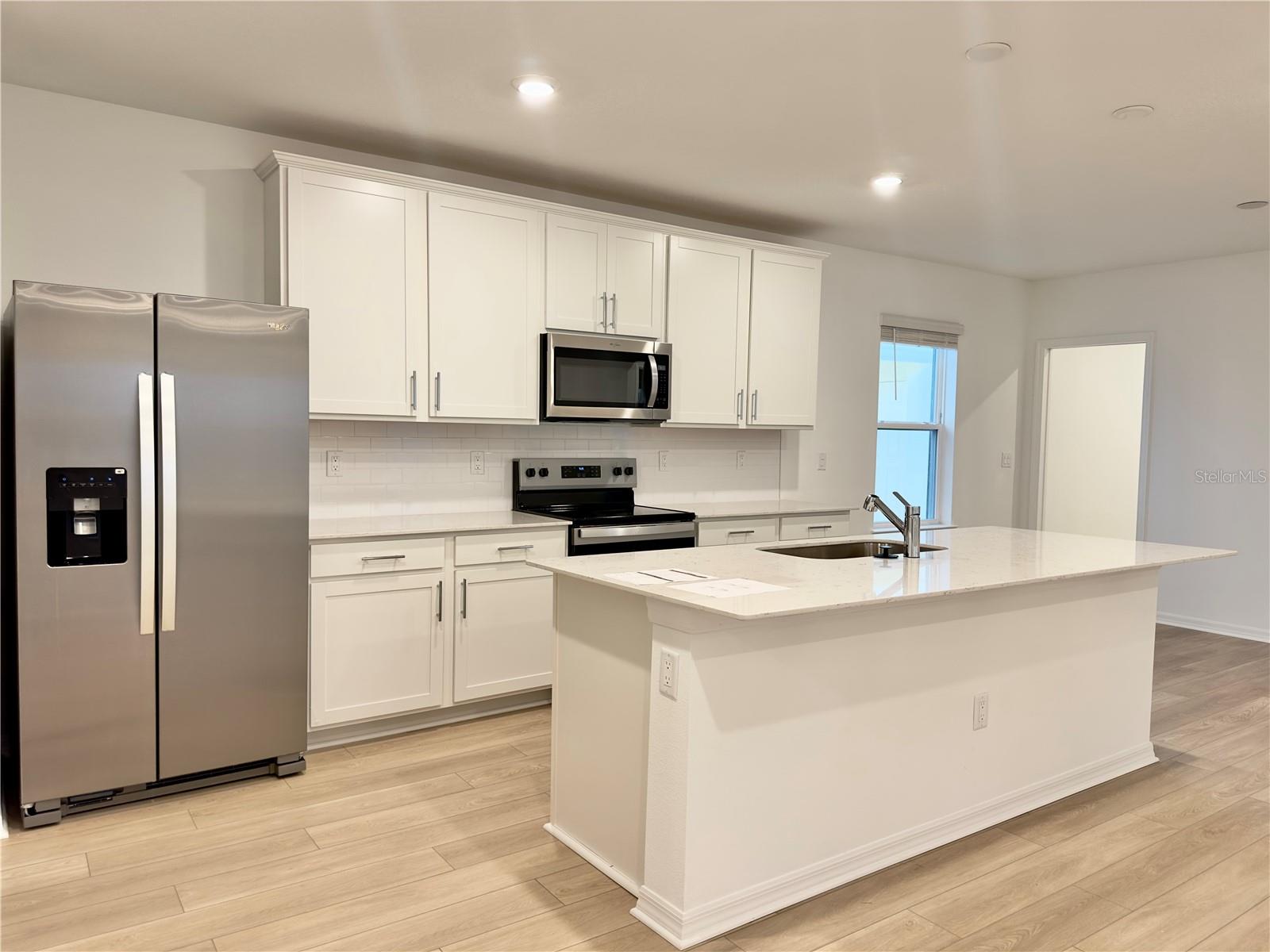 Image 15 of 39 For 4685 Sunny Citrus Lane