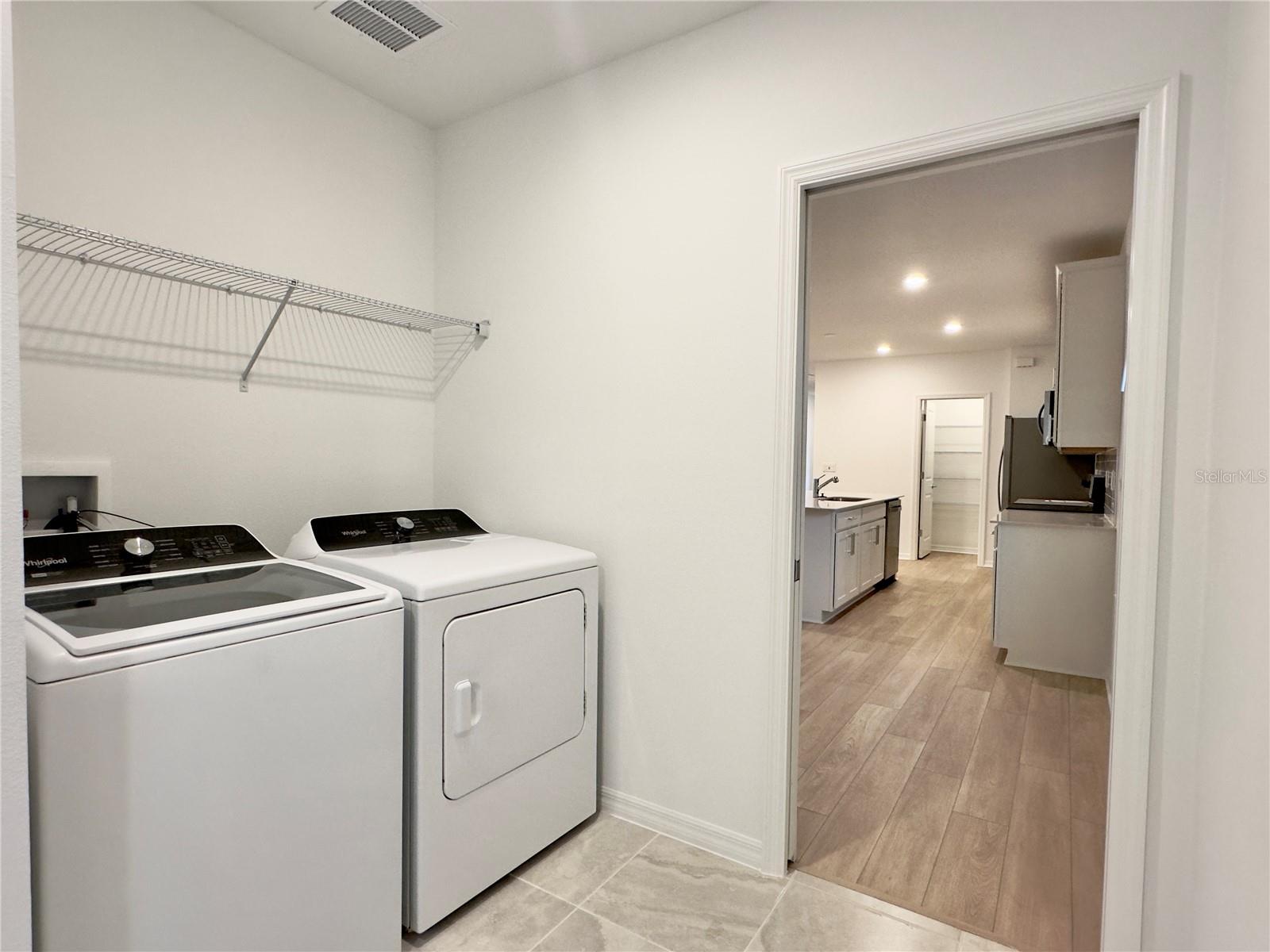 Image 32 of 39 For 4685 Sunny Citrus Lane