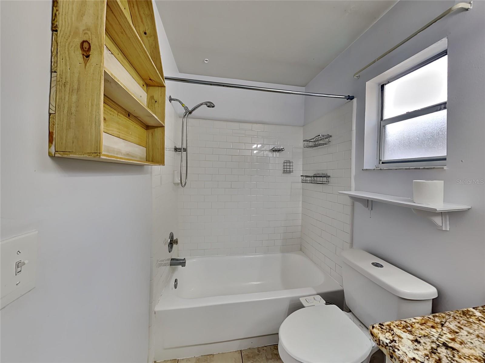 Image 13 of 18 For 1118 Vista Palma Way