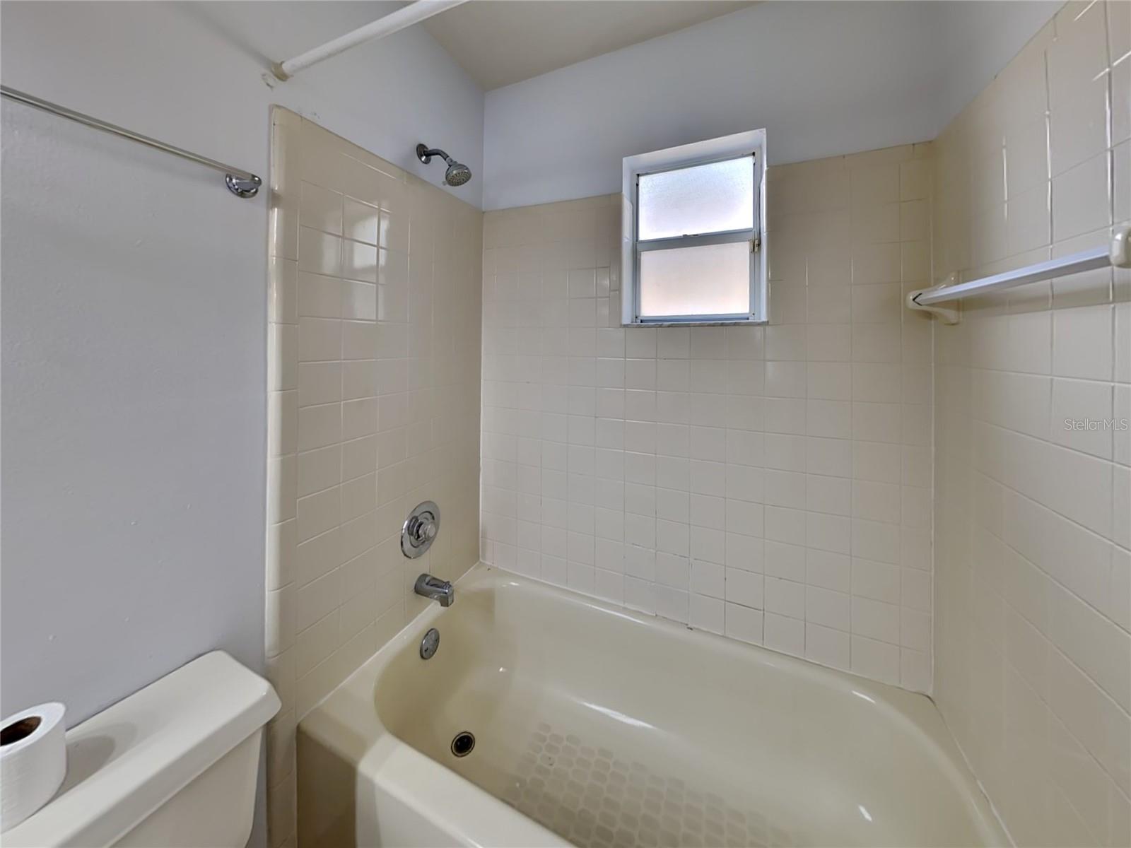 Image 6 of 18 For 1118 Vista Palma Way