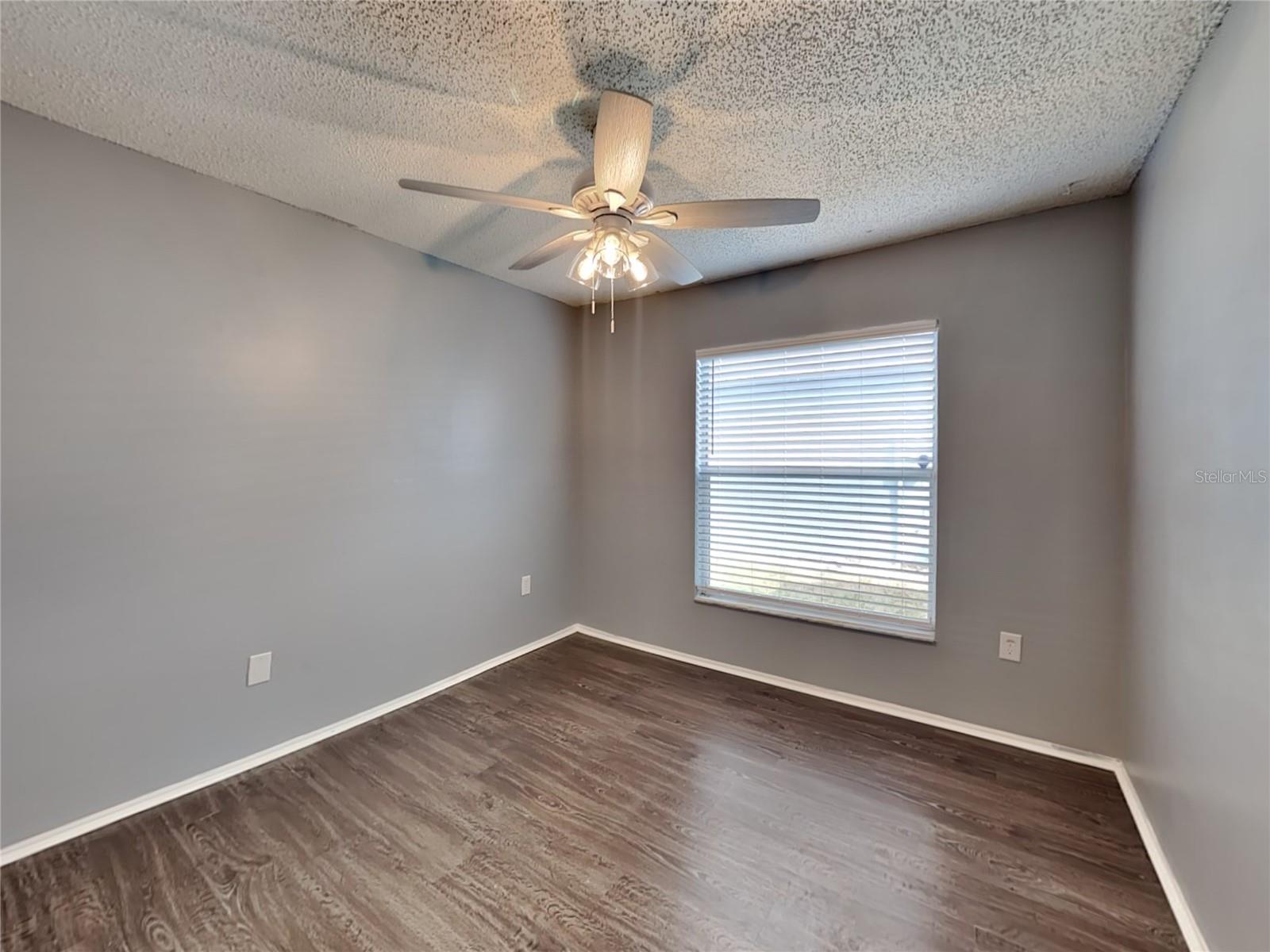 Image 9 of 18 For 1118 Vista Palma Way