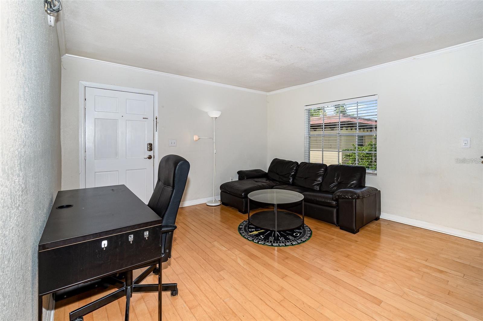 Image 6 of 19 For 1515 Catherine Street 3