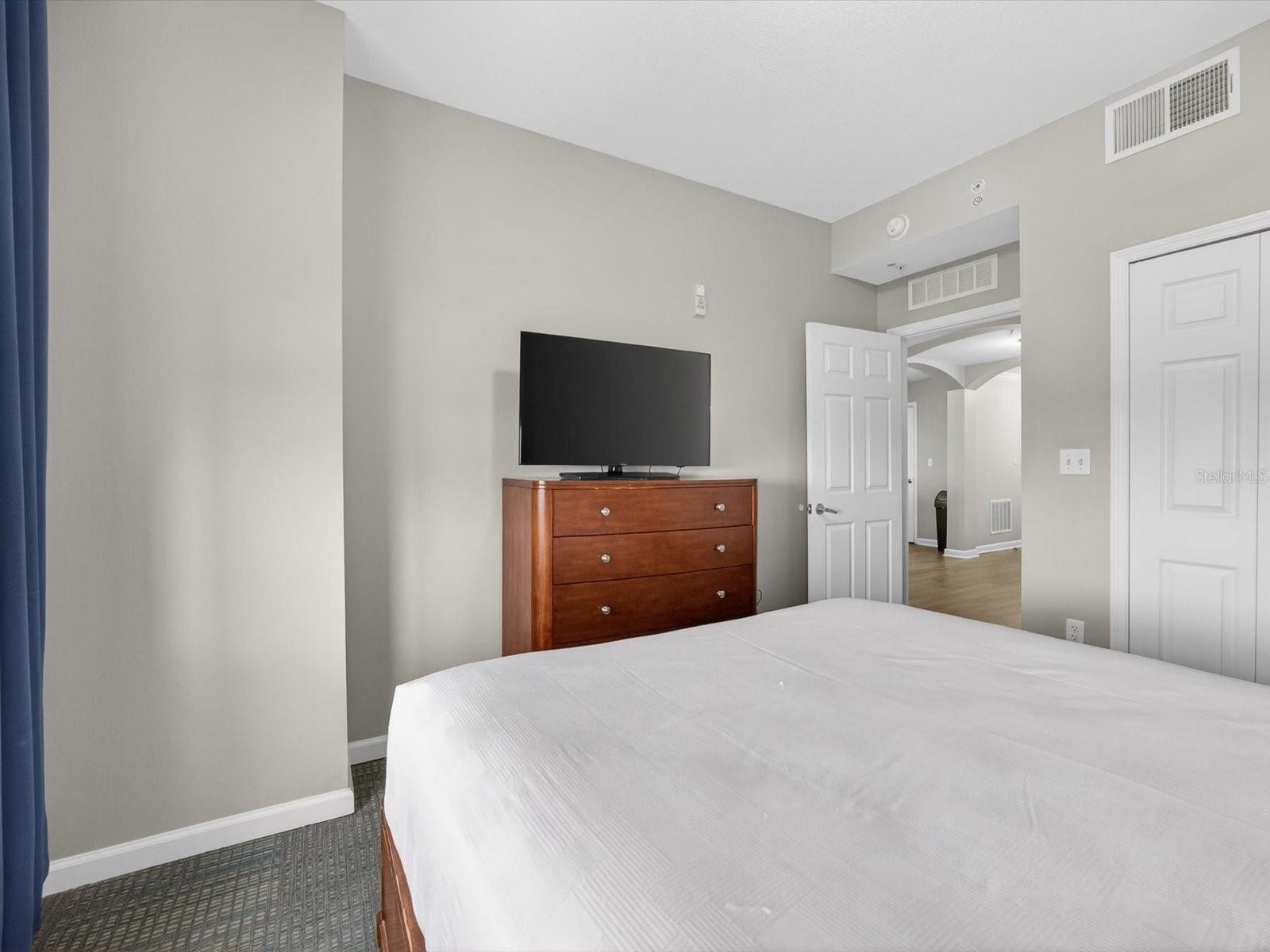 Image 17 of 50 For 14501 Grove Resort Avenue 1721
