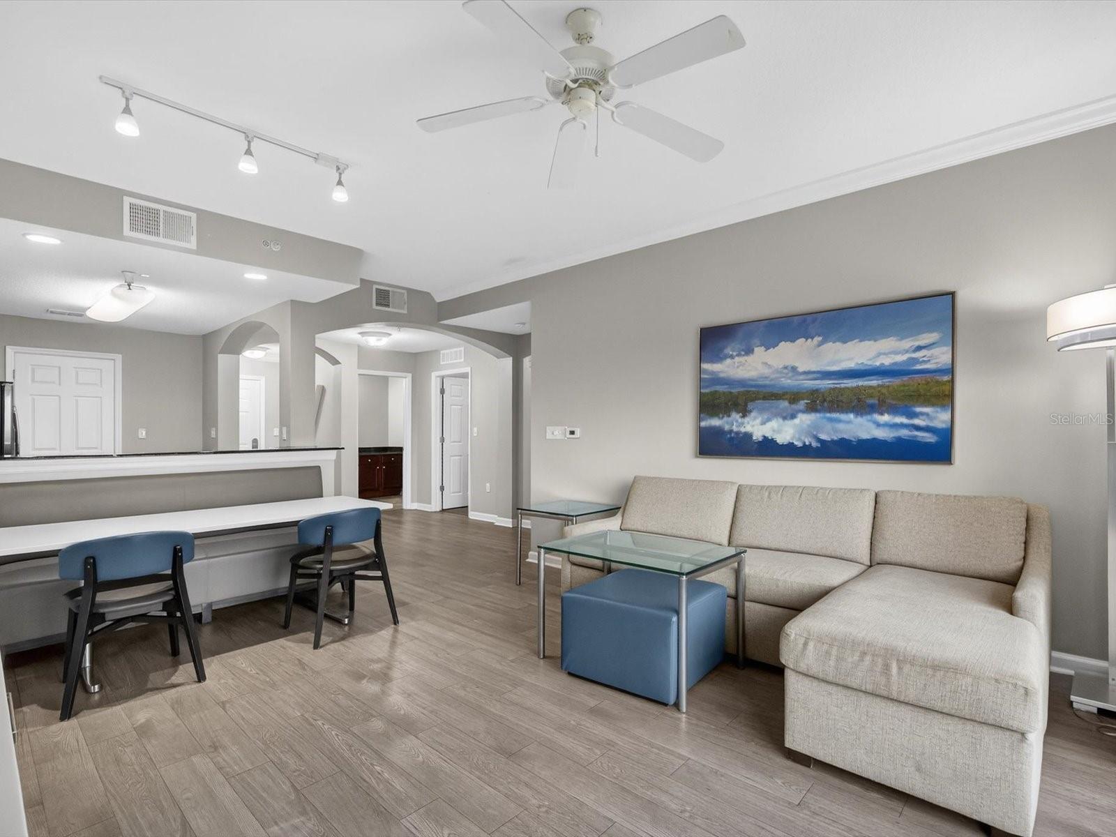 Image 5 of 50 For 14501 Grove Resort Avenue 1721