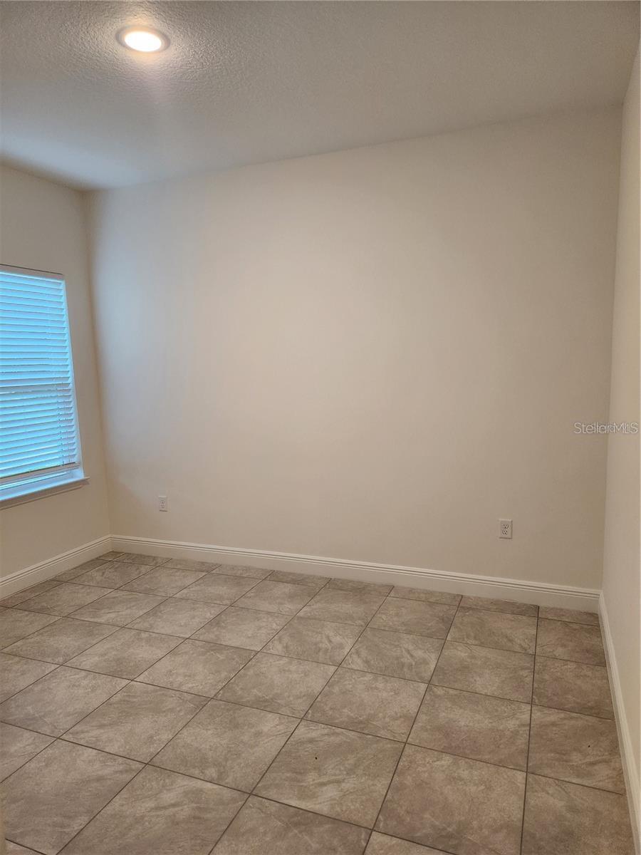 Image 11 of 21 For 14055 48th Avenue Road