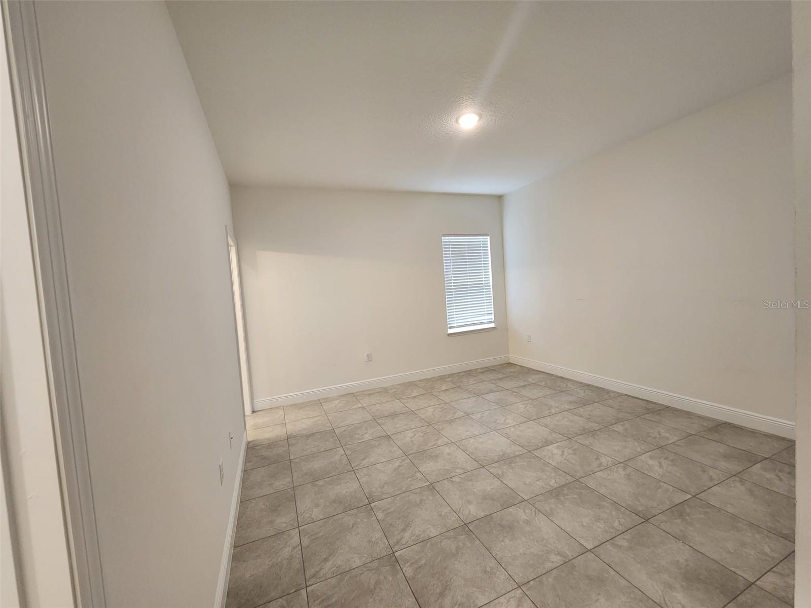 Image 15 of 21 For 14055 48th Avenue Road