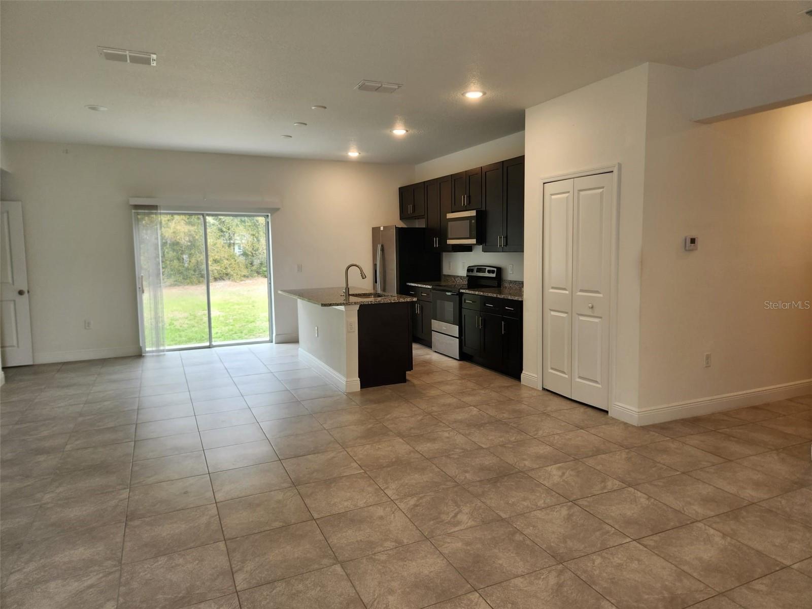 Image 3 of 21 For 14055 48th Avenue Road