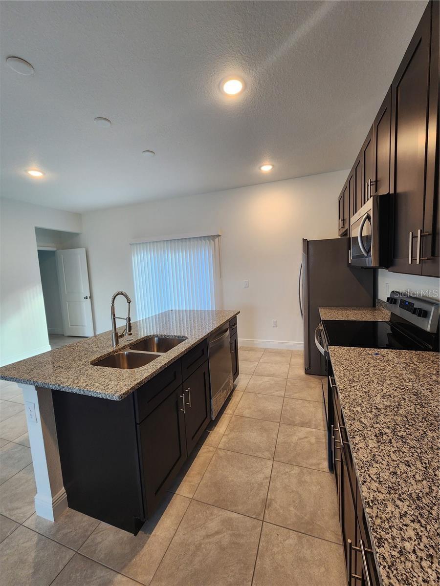 Image 4 of 21 For 14055 48th Avenue Road