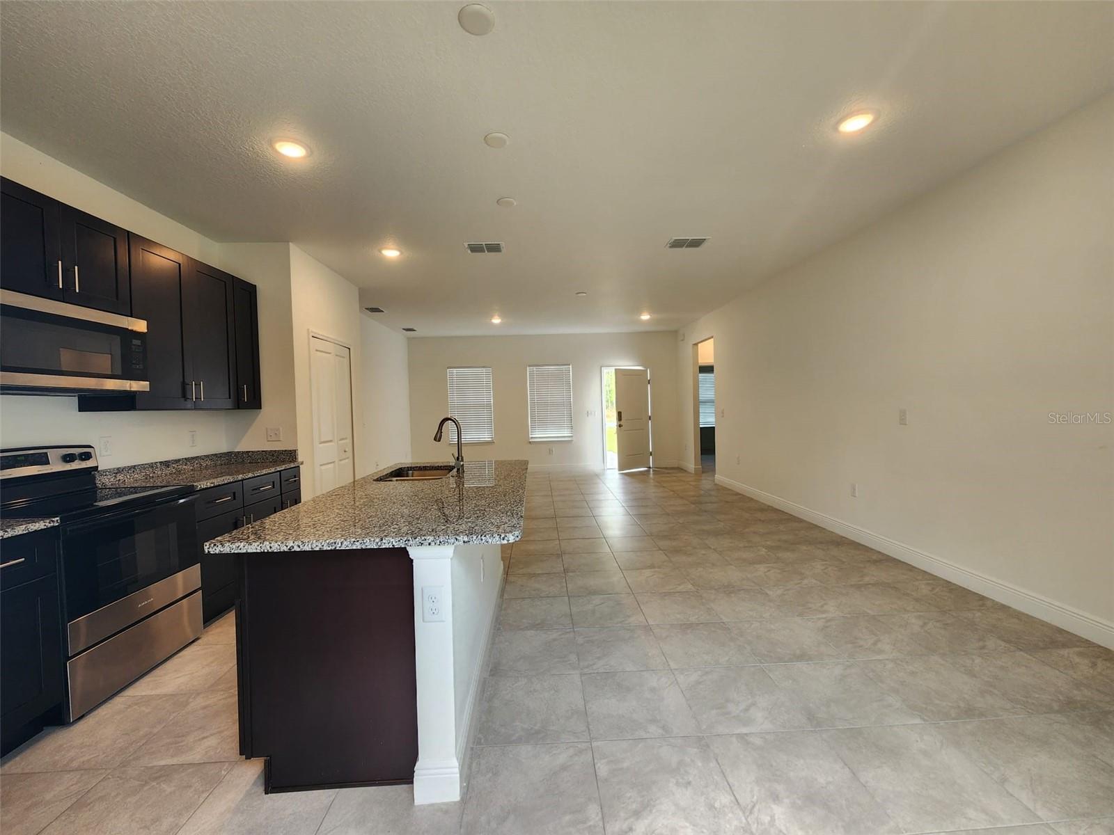Image 6 of 21 For 14055 48th Avenue Road