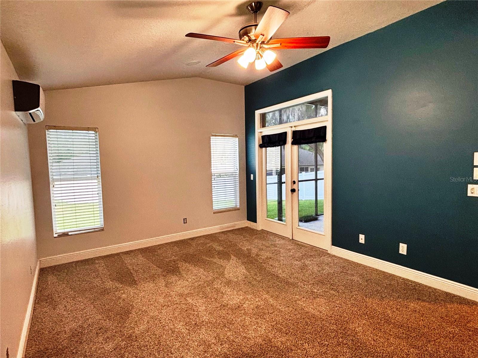 Image 12 of 27 For 809 Straw Lake Drive